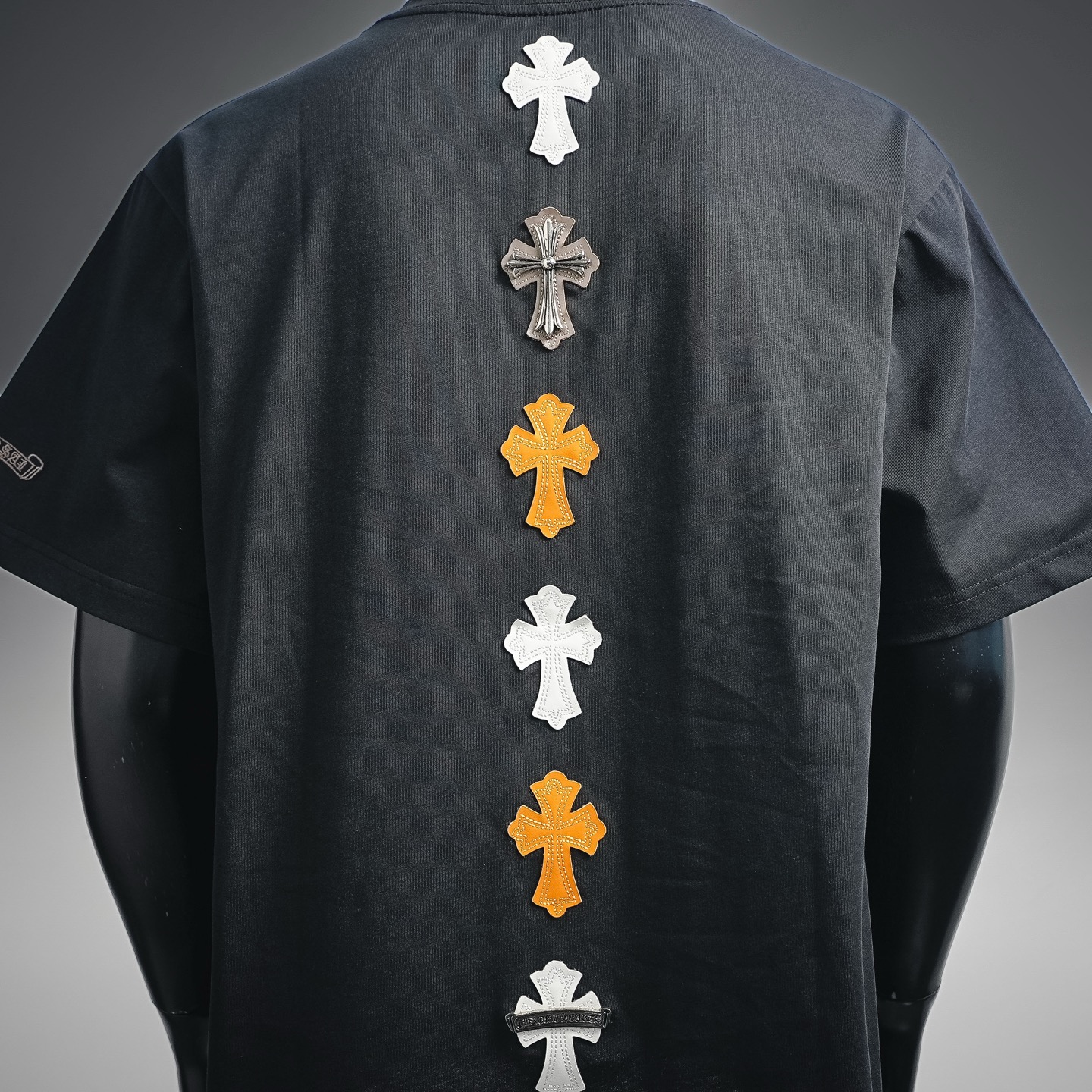 Chrome cross patch t-shirt