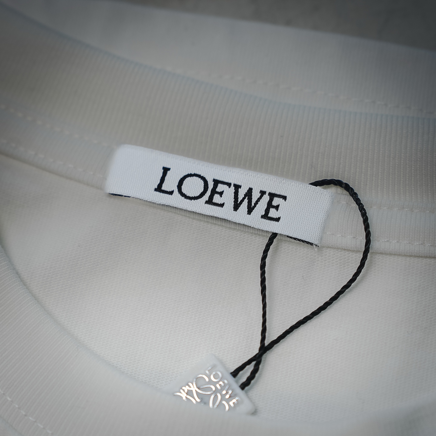 Loe sequin embroidered t-shirt