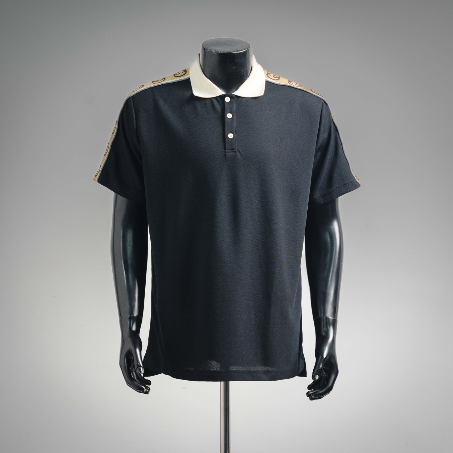 Guc collared Polo