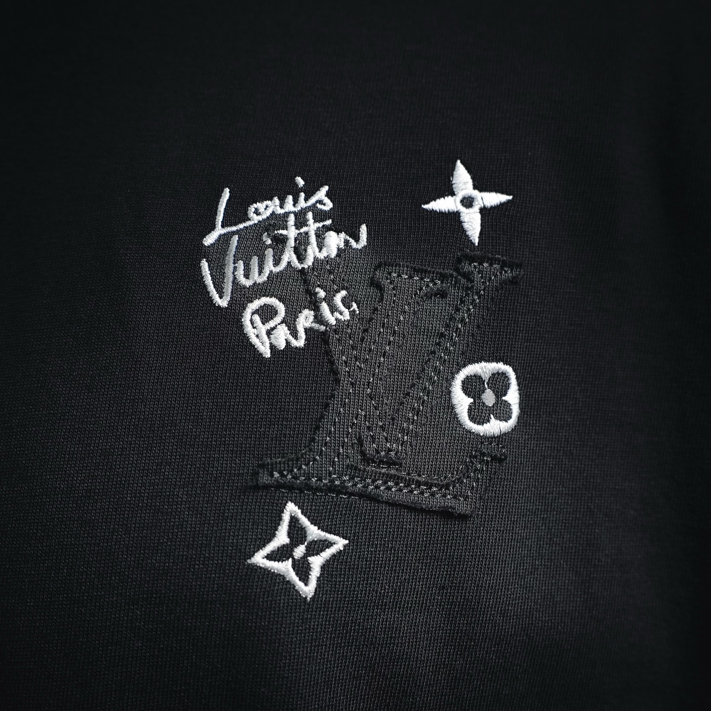 Louis letter applique t-shirt