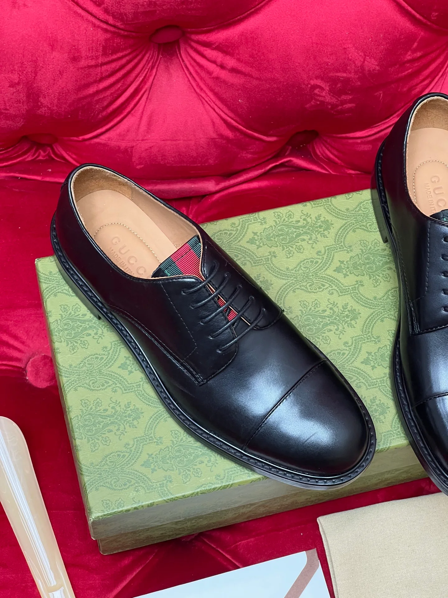 Guc leather shoes