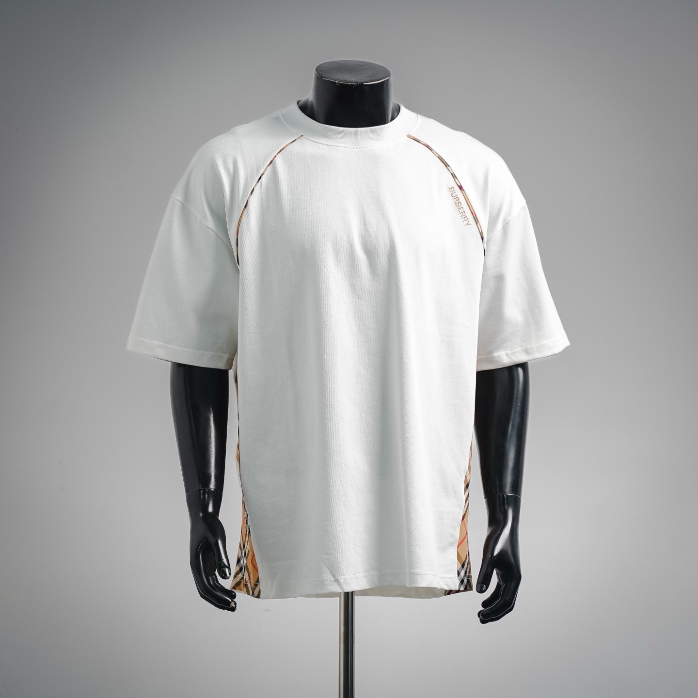 Bur embroidered plaid t-shirt