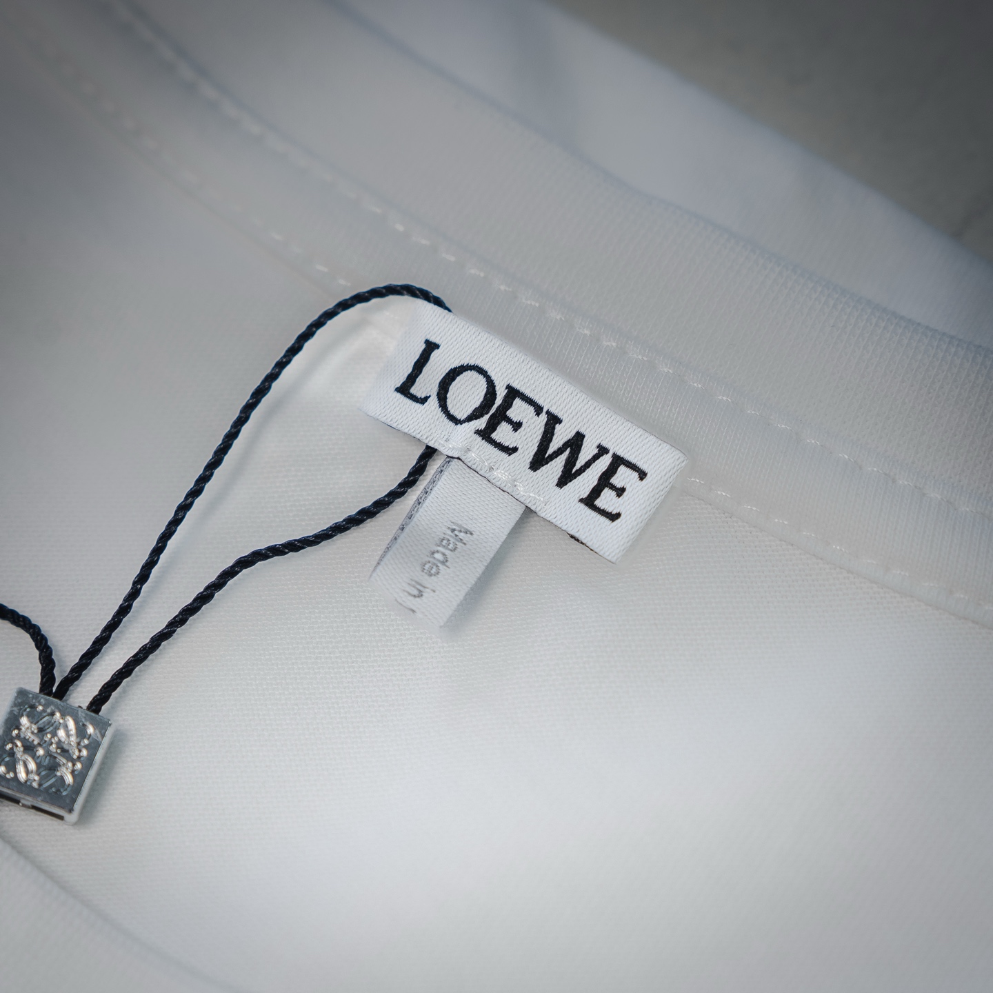 Loe pocket embroidered t-shirt
