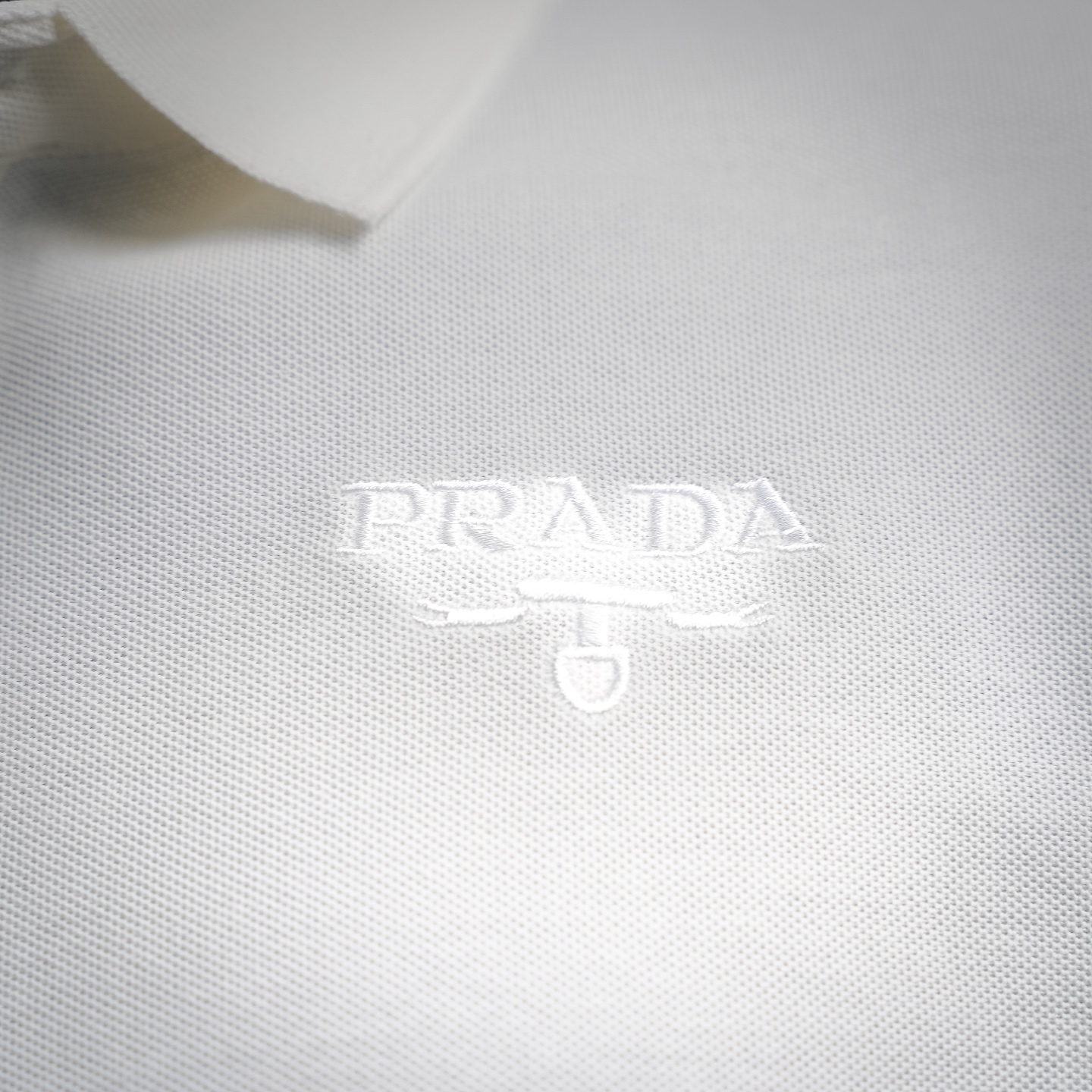 Pra letter embroidered Polo
