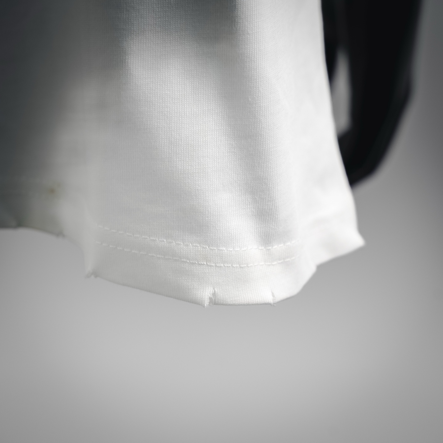 Balen ripped t-shirt