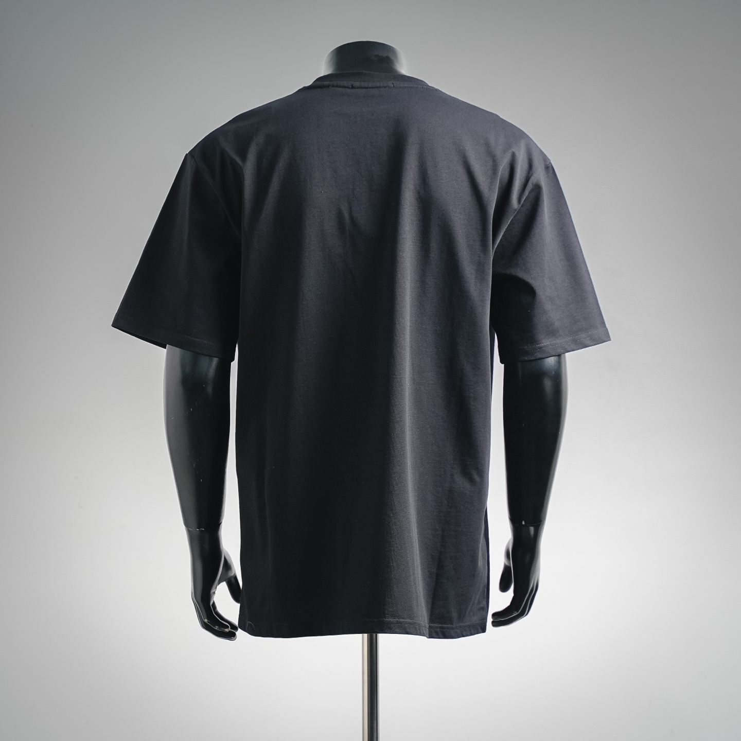 Loe zip pocket t-shirt