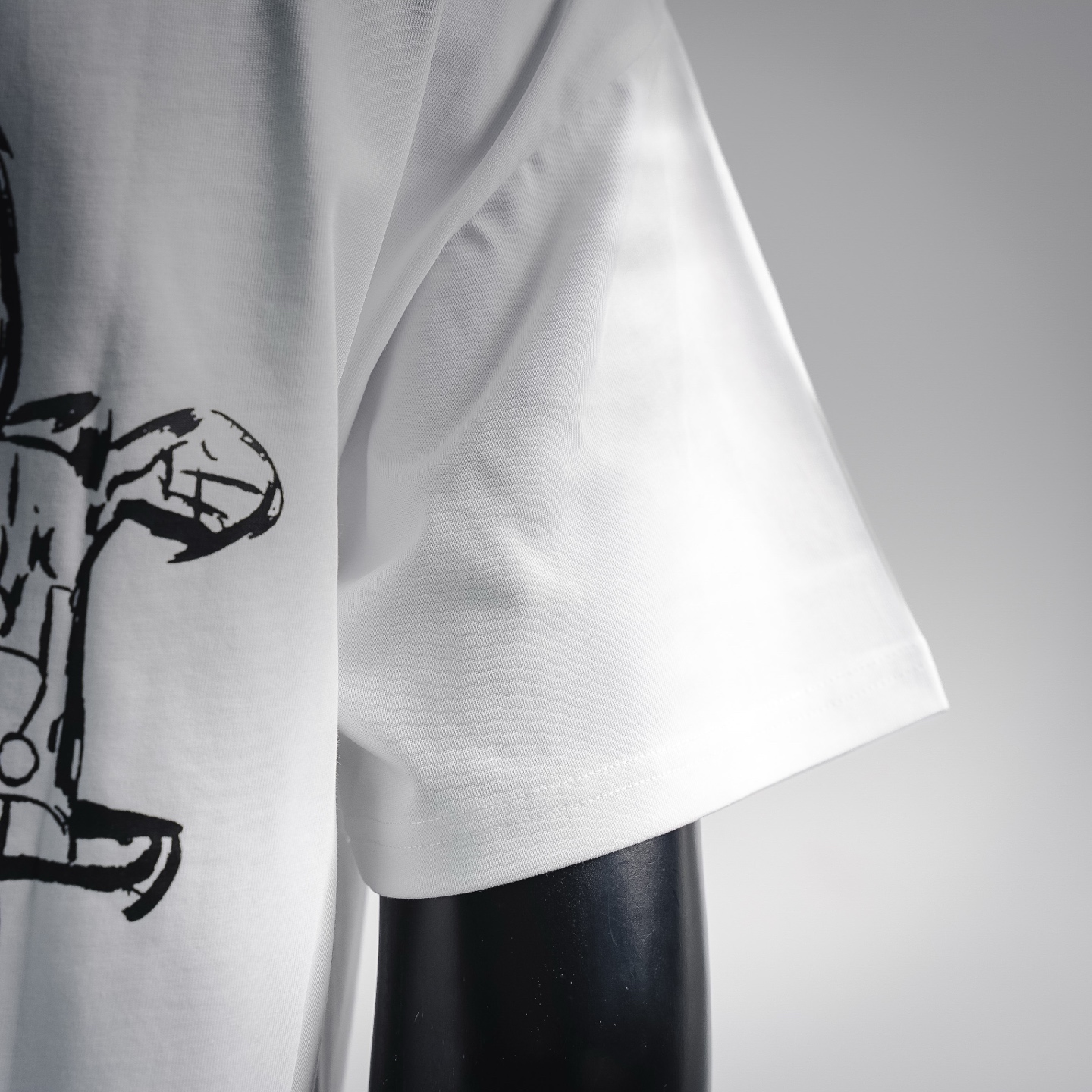 CD letter graffiti-print t-shirt