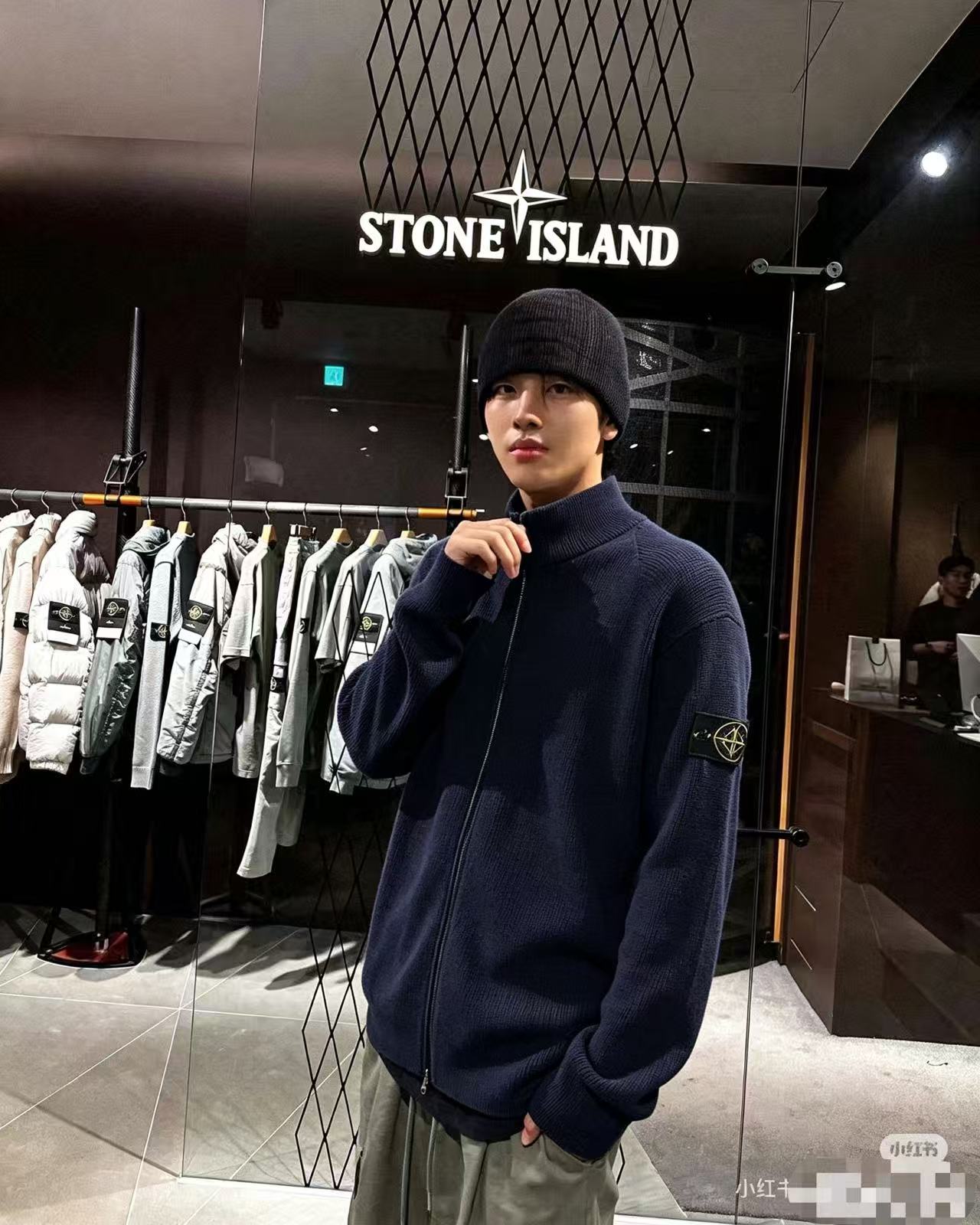 Stone zip-up sweater coat