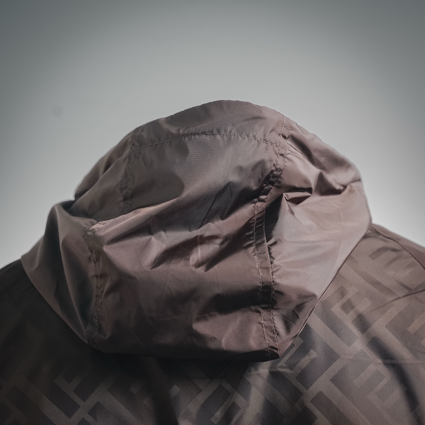 Fend splicing  hooded jacket