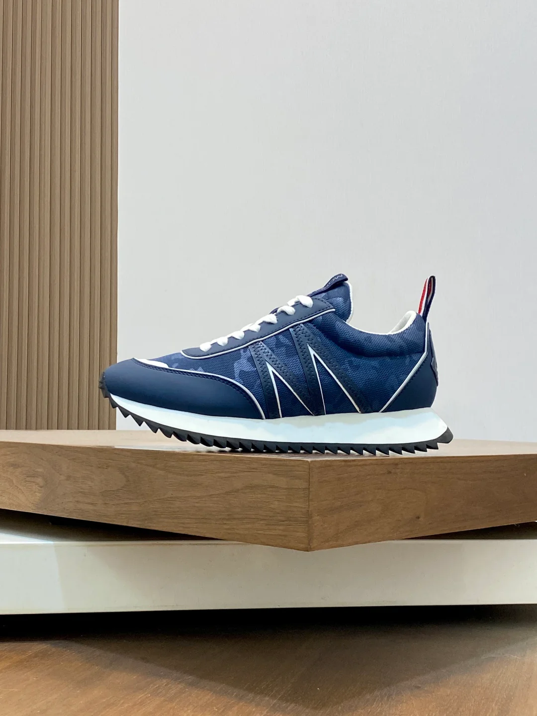 Mon retro sneakers