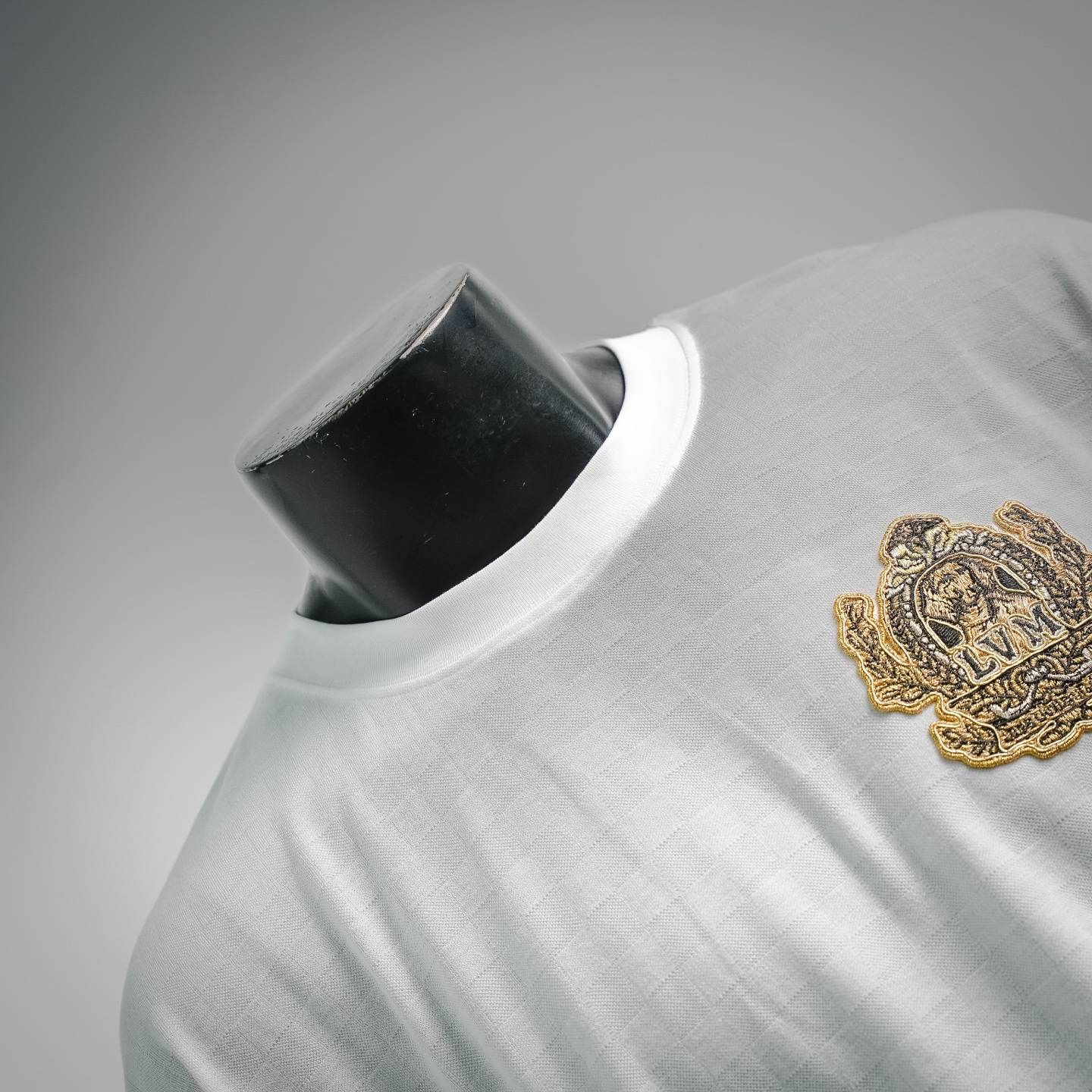 Louis embroidered badge t-shirt