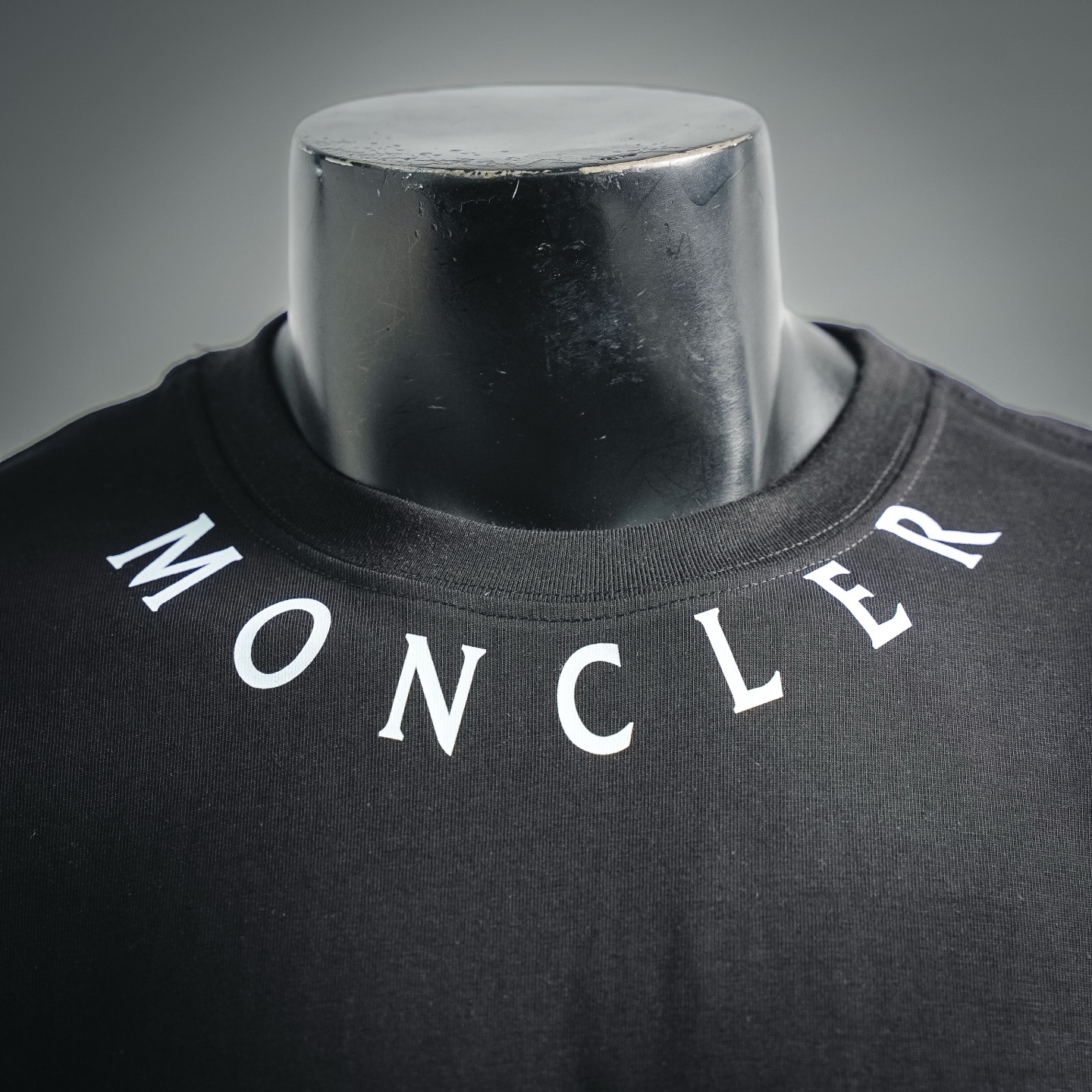 Mon neckline printed t-shirt
