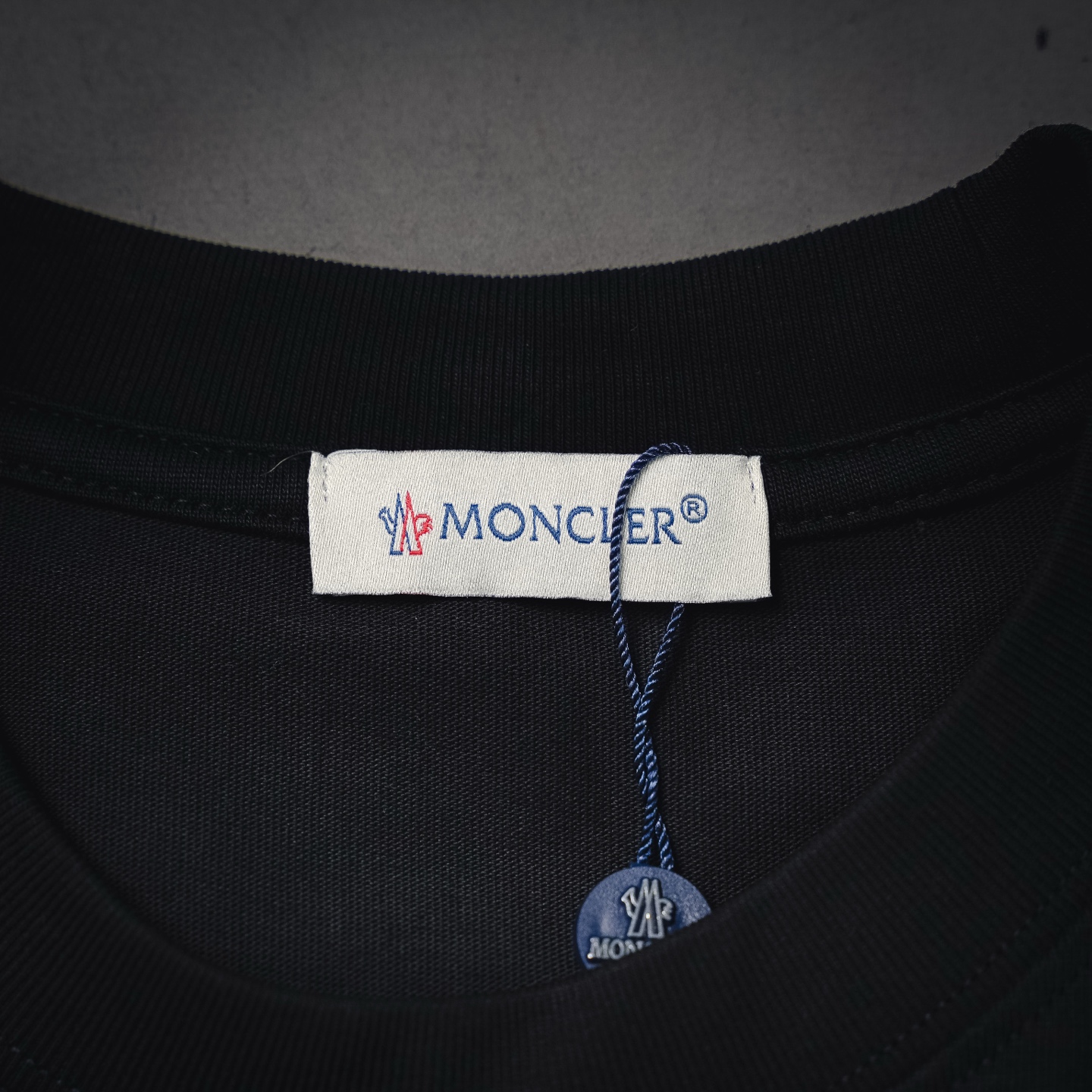 Mon logo badge t-shirt
