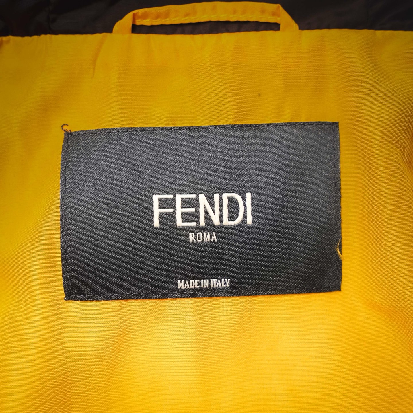 Fend splicing  hooded jacket