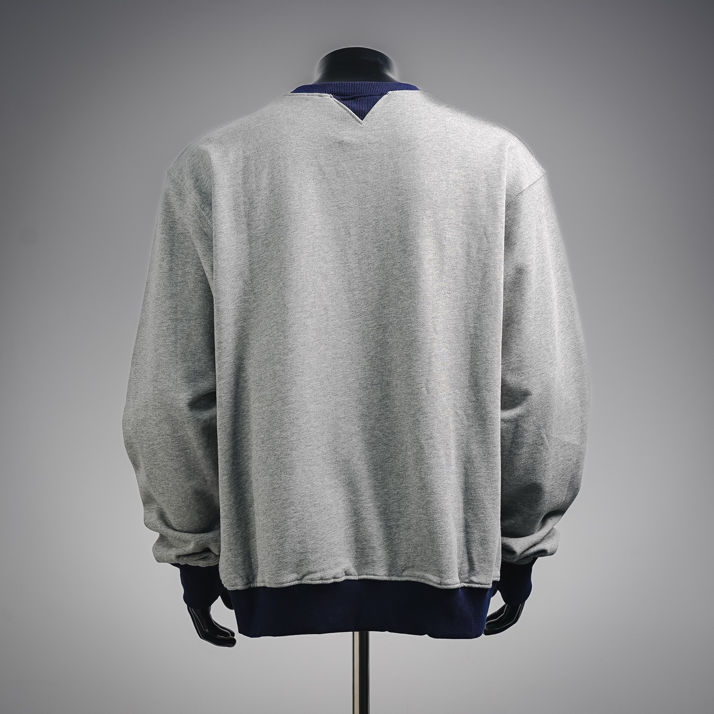 CD splicing sweatshirt