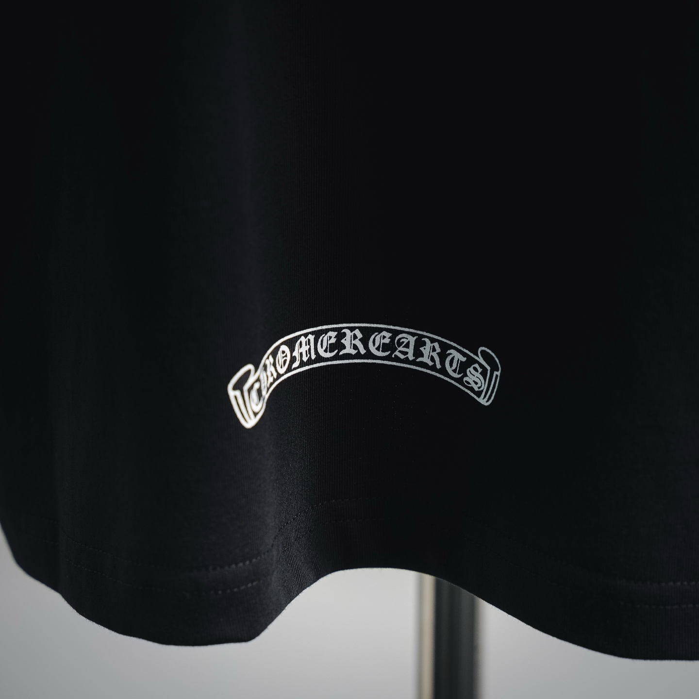 Chrome cross-pint t-shirt
