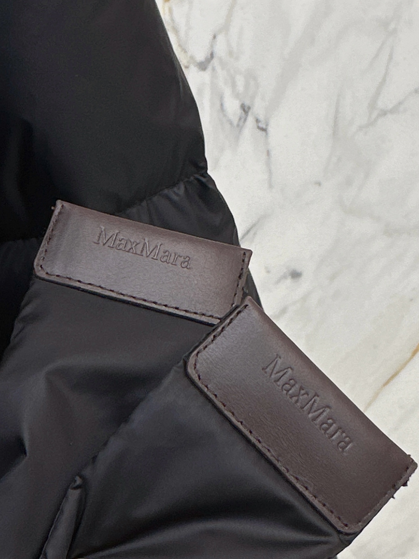 Max 26fw long hooded down jacket