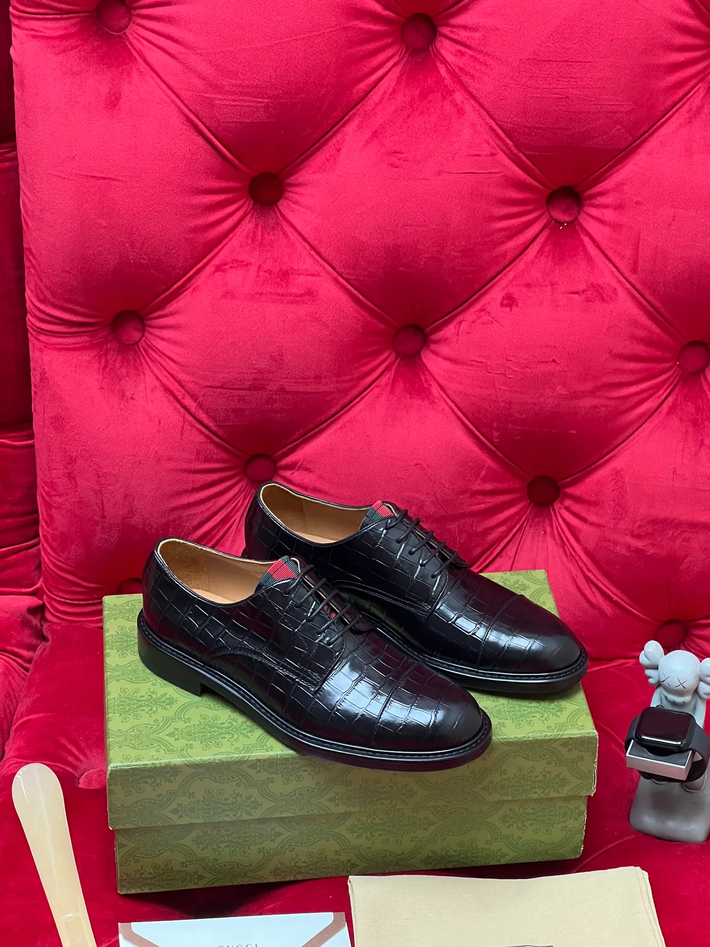 Guc leather shoes