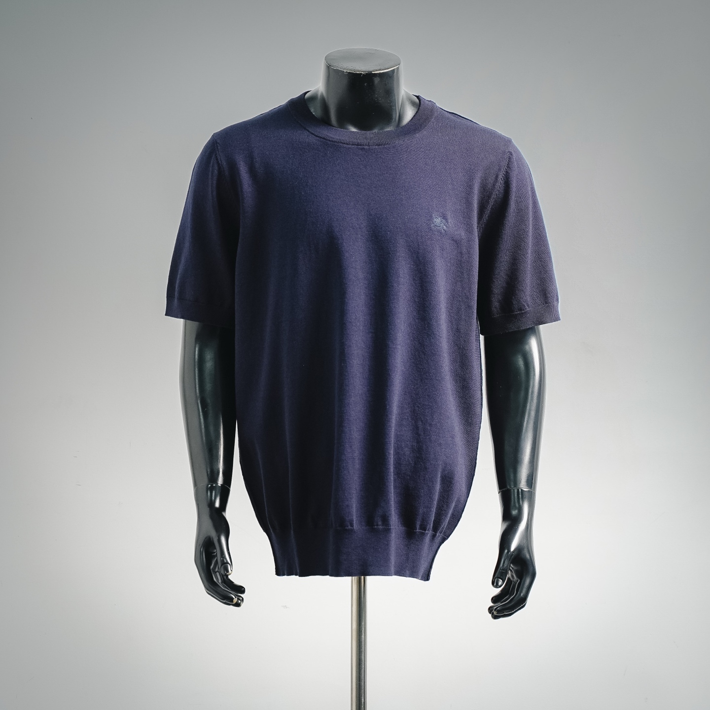 Bur knit embroidered t-shirt
