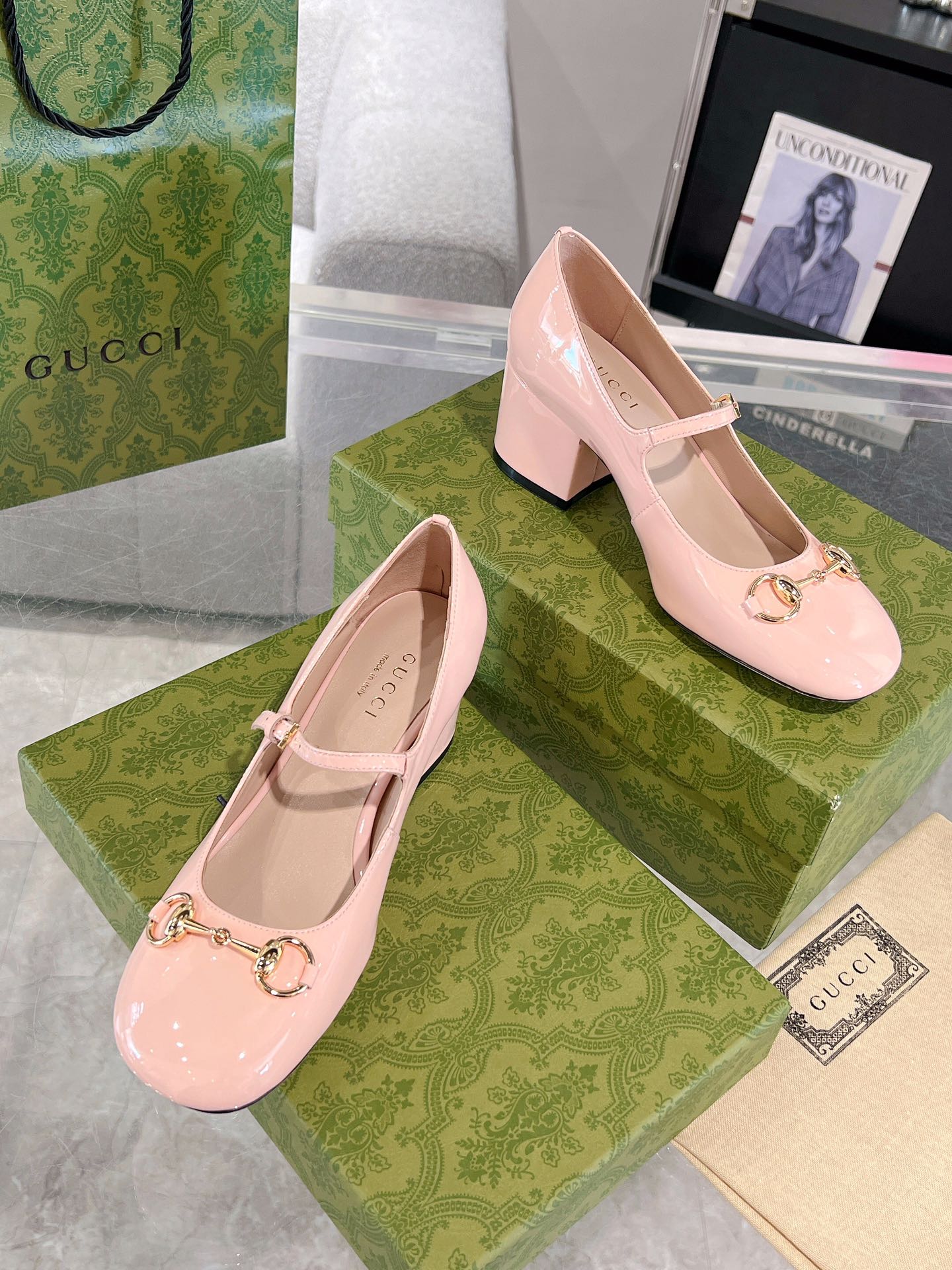Gucc 26ss chunky heel