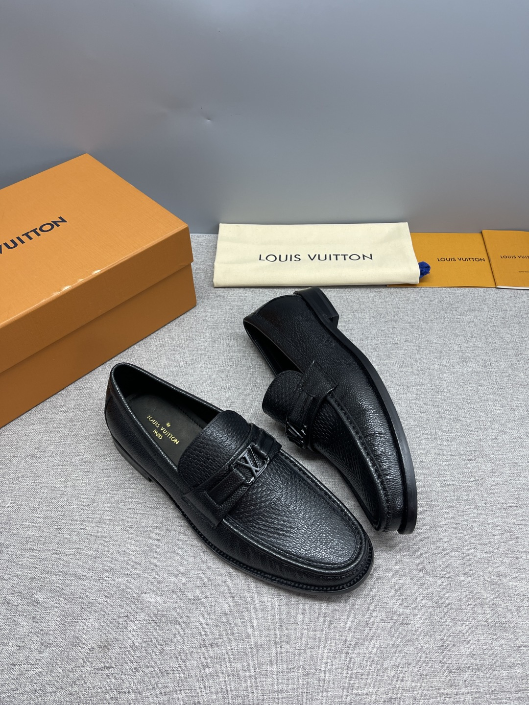 Louis letther shoes