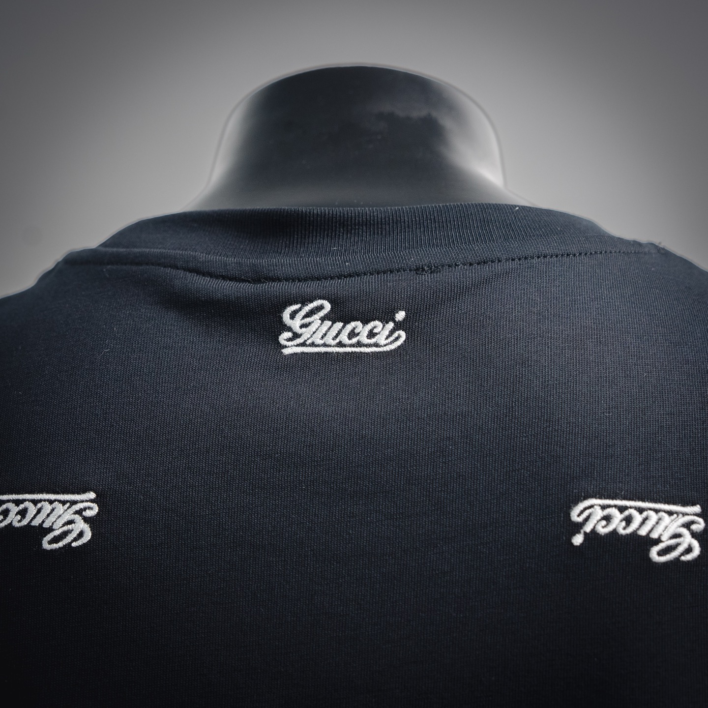 Guc logo embroidered t-shirt