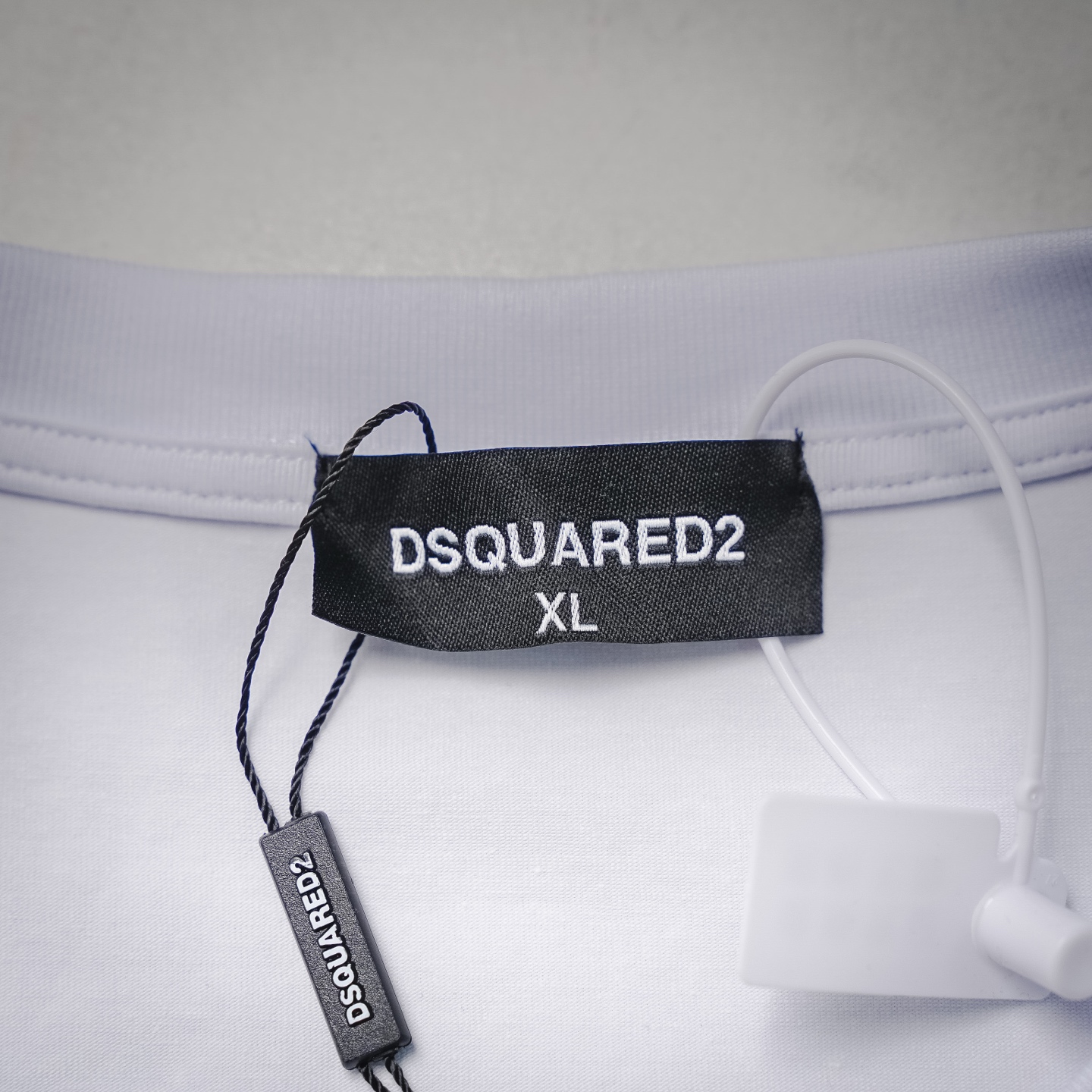 Dsqua gradient letter t-shirt