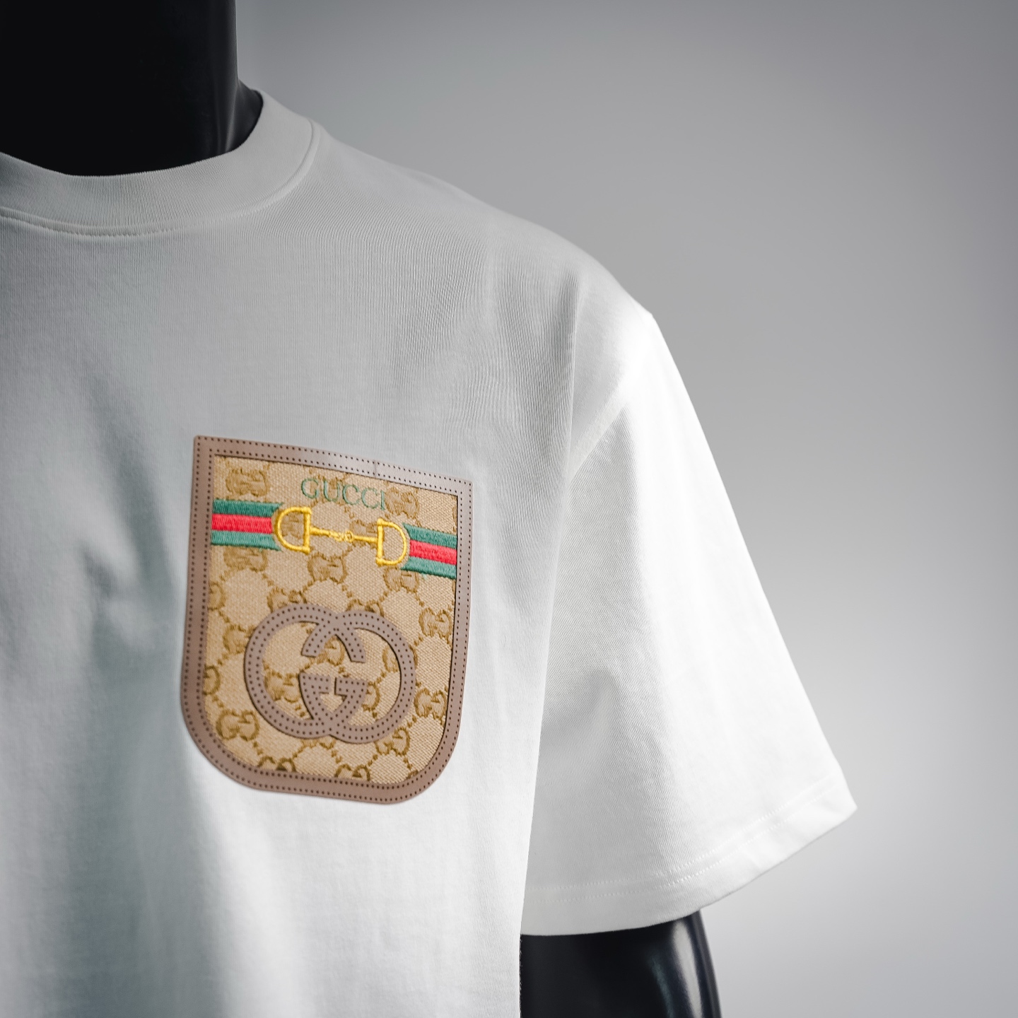 Guc pocket patch t-shirt