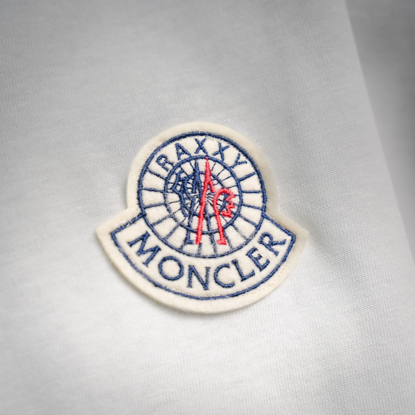 Mon embroidered badge t-shirt
