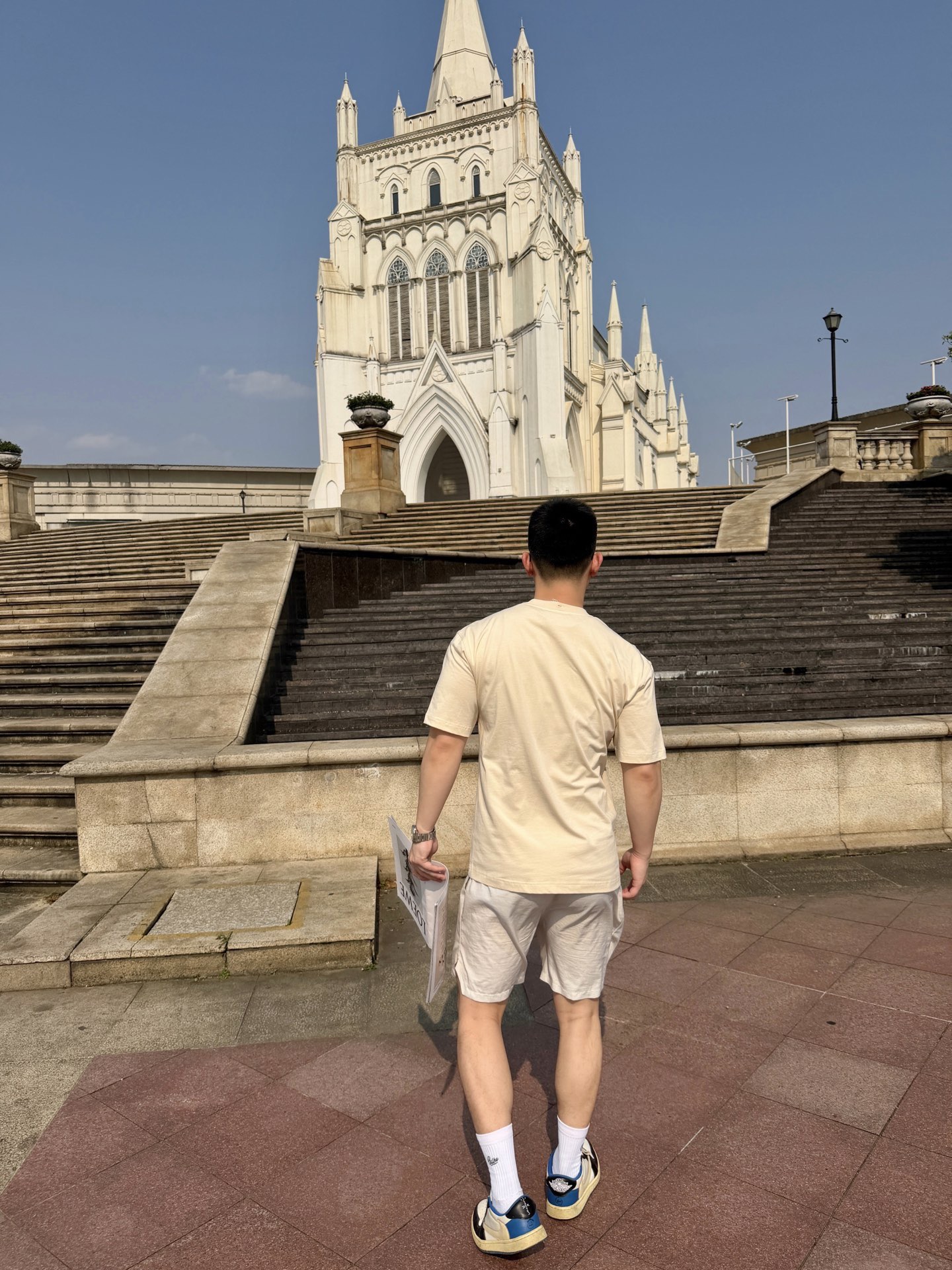 Mon with pockets t-shirt