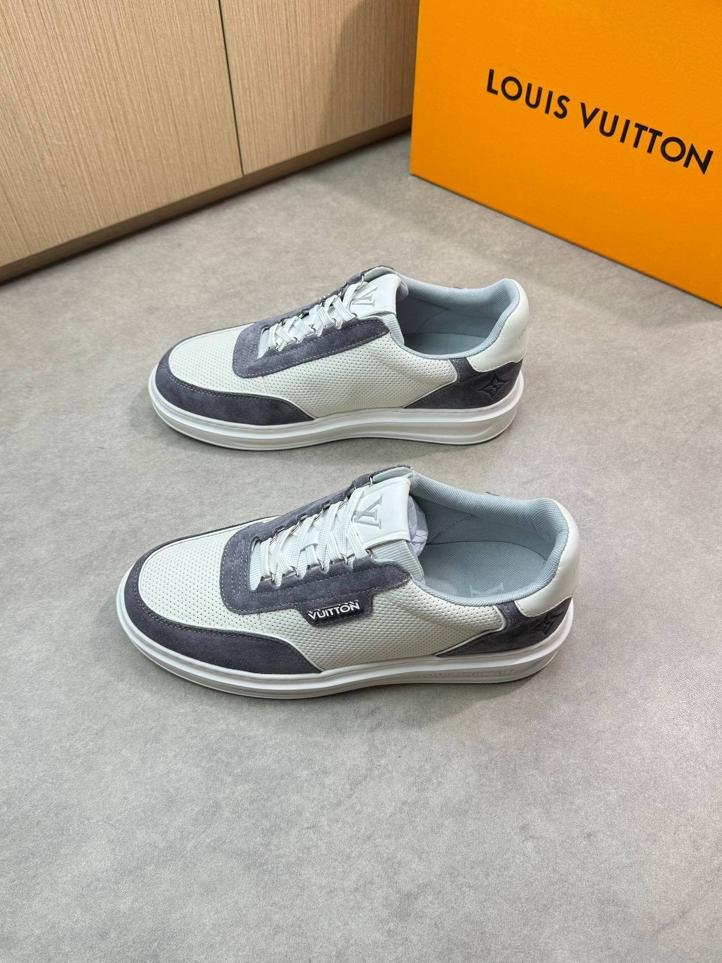 louis sneaker