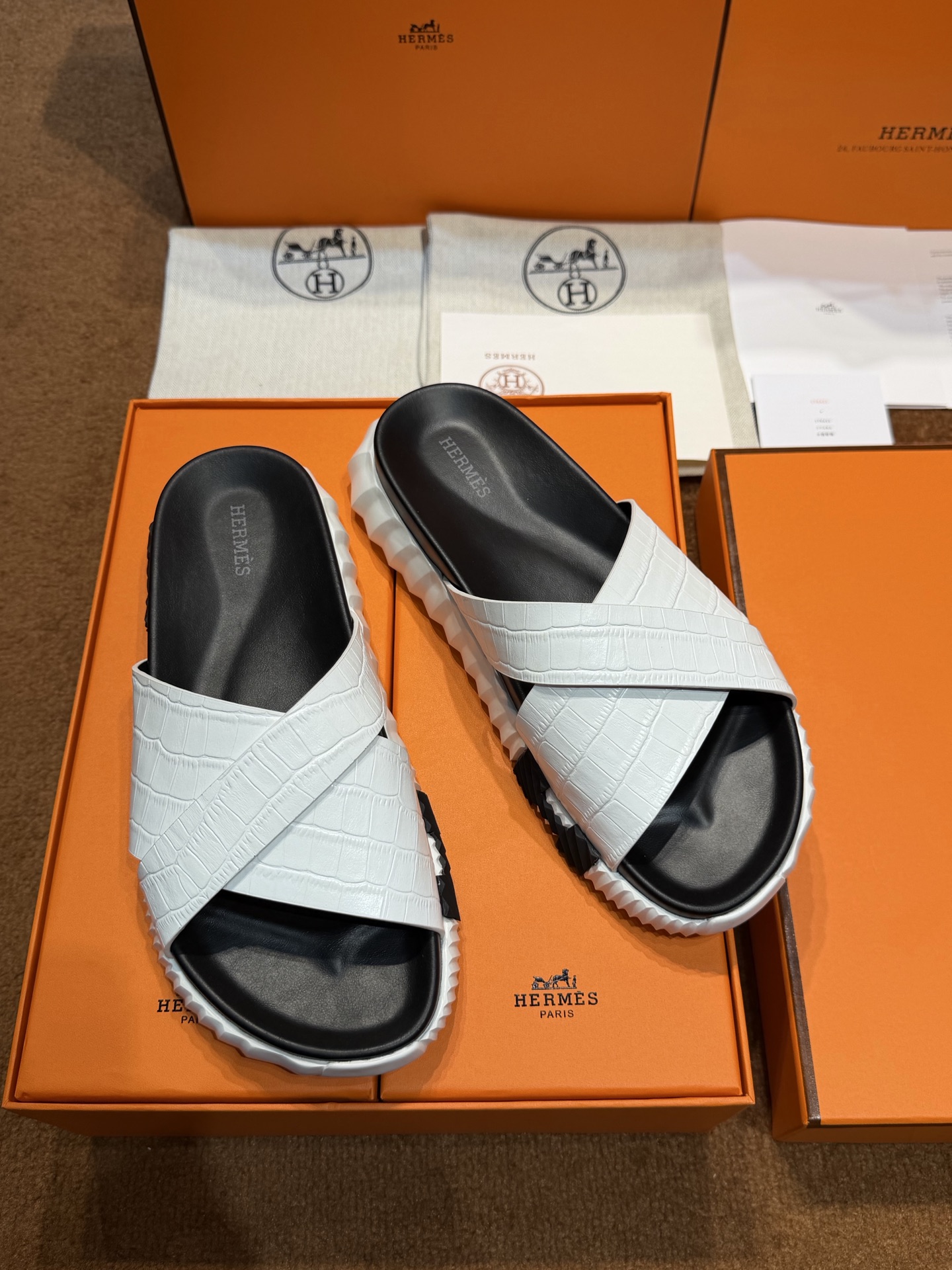 Herm slippers