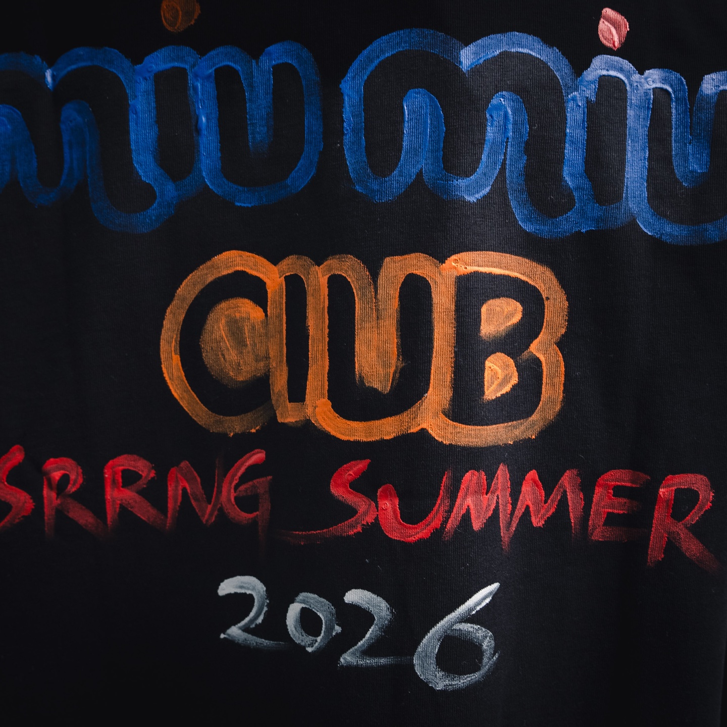 Miu graffiti-print t-shirt