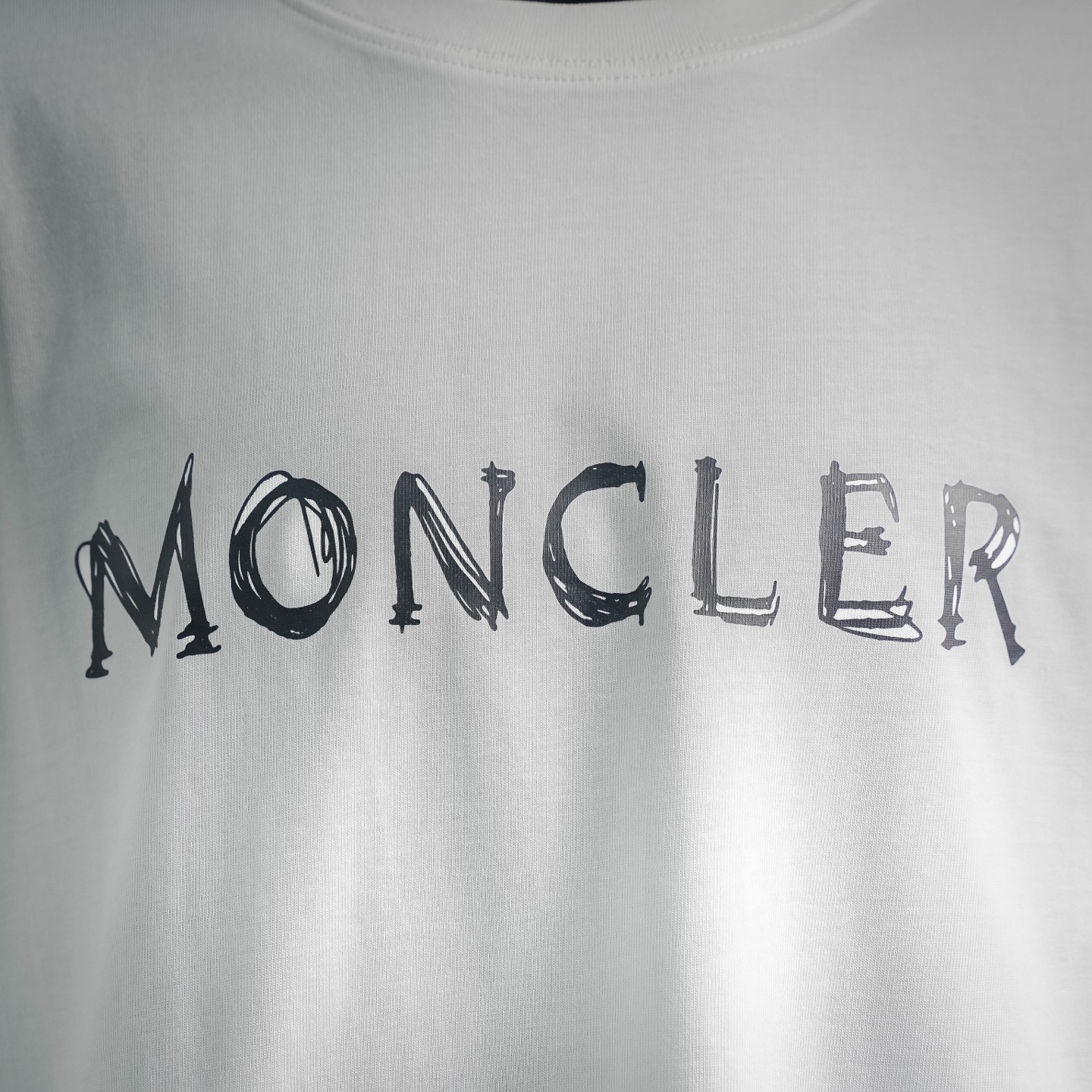 Mon letter graffiti t-shirt