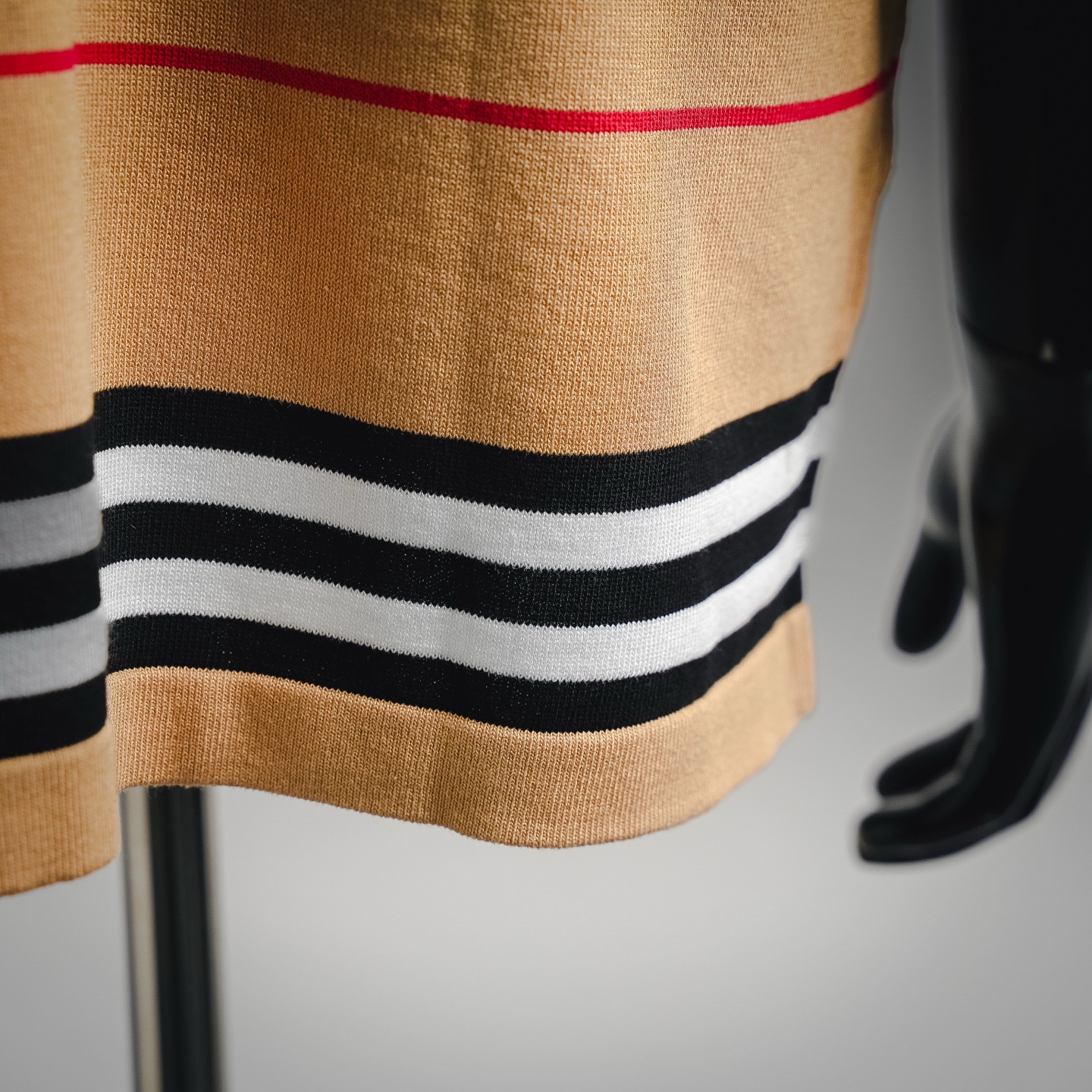Bur embroidered striped t-shirt