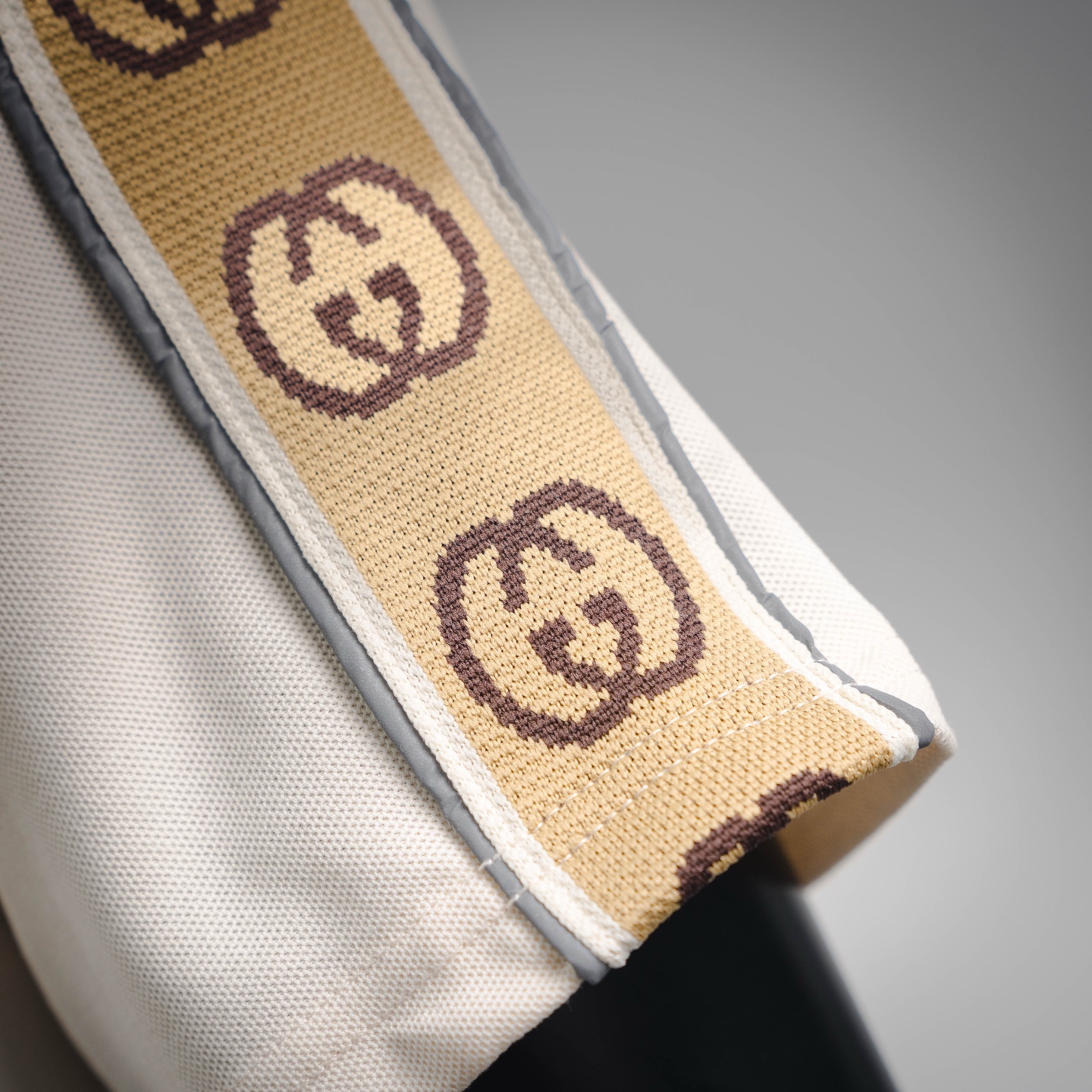 Guc collared Polo