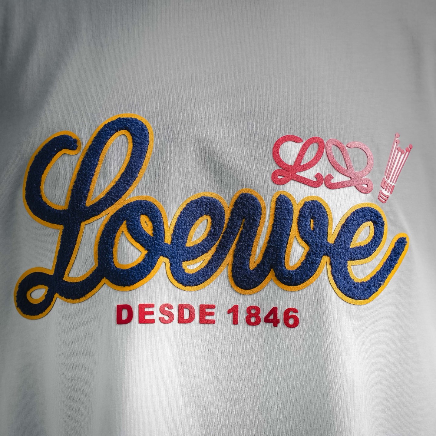 Loe patch letter t-shirt