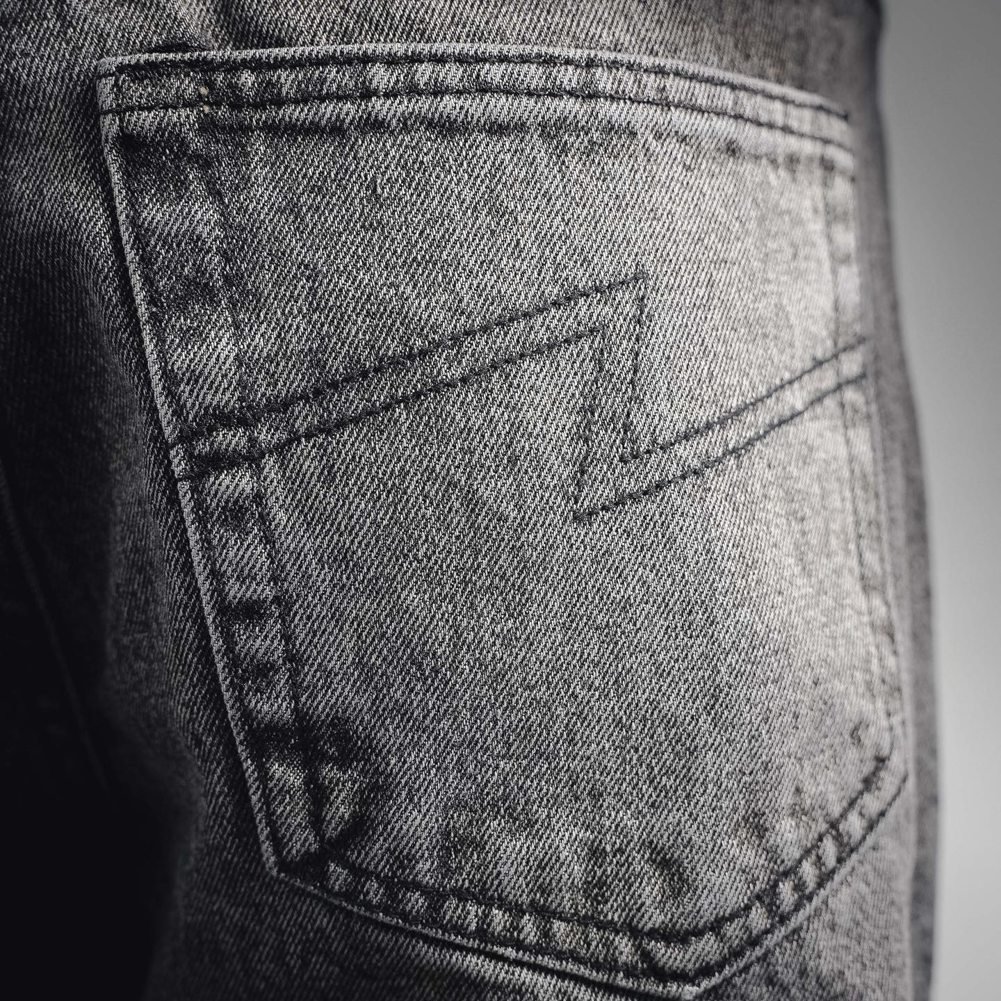 Amexn gradient jeans