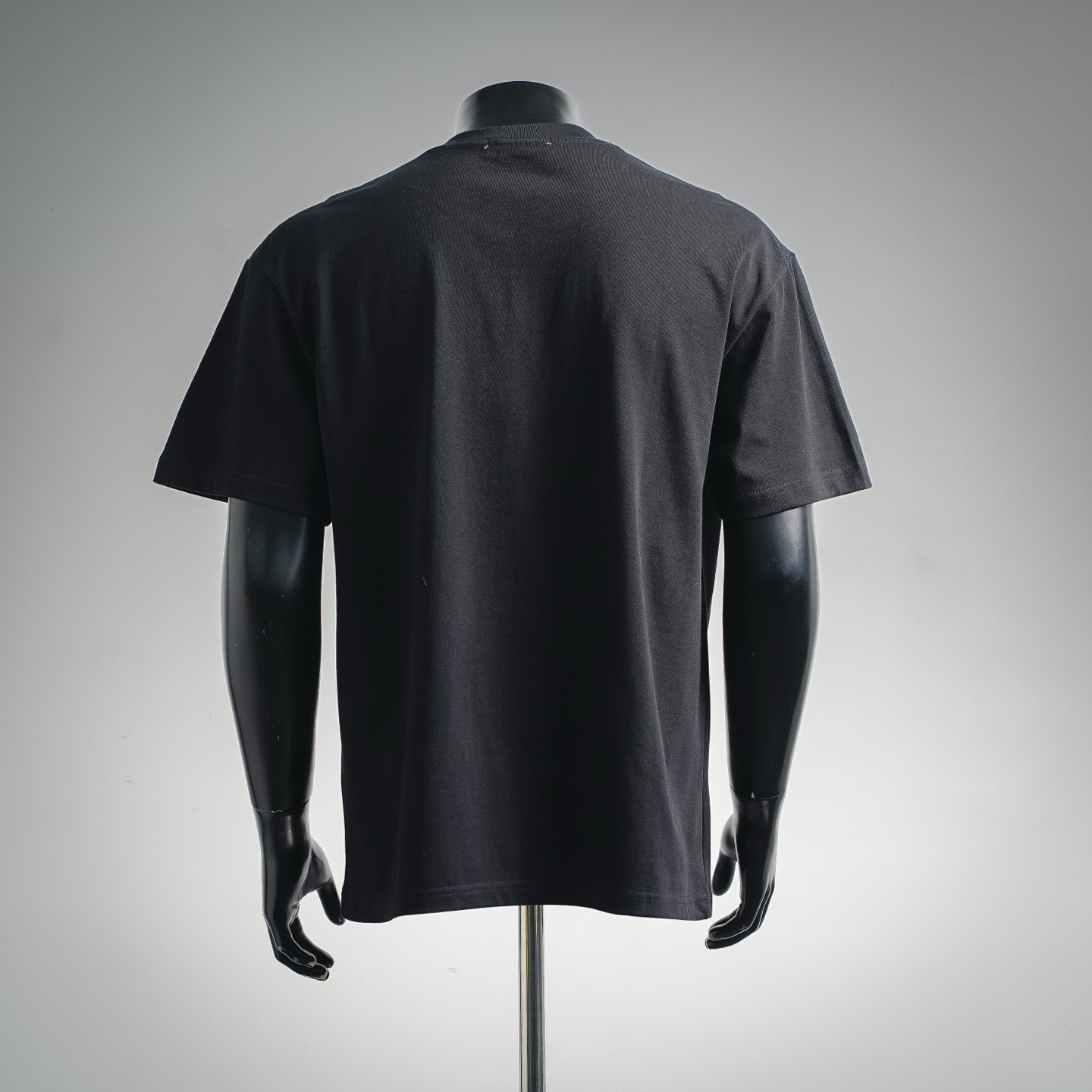 Stone embroidered t-shirt