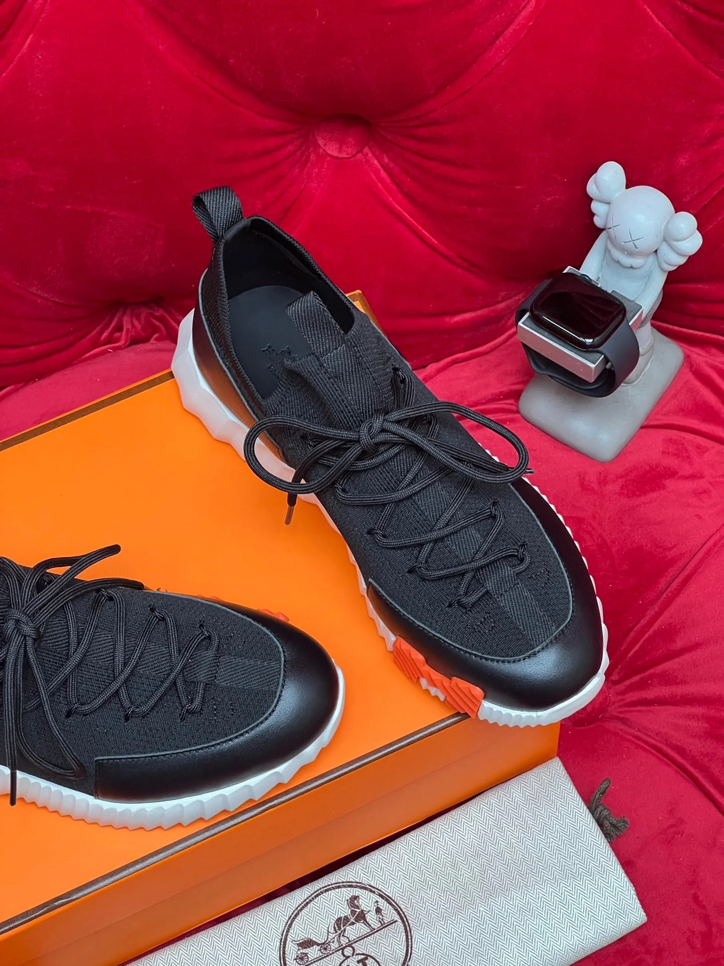Herm sneakers