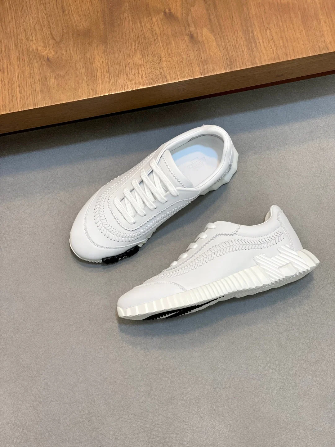 Herm leather sneakers