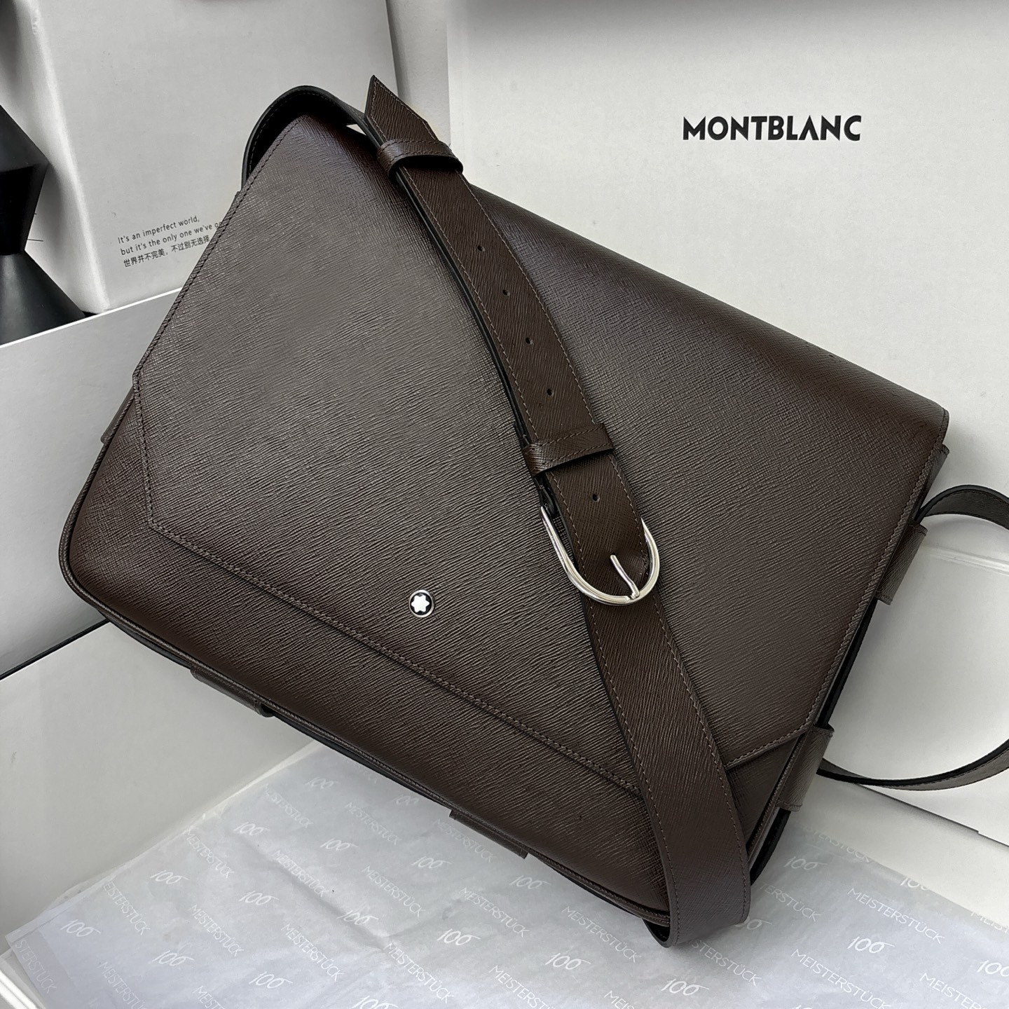 Montb crossbody bag