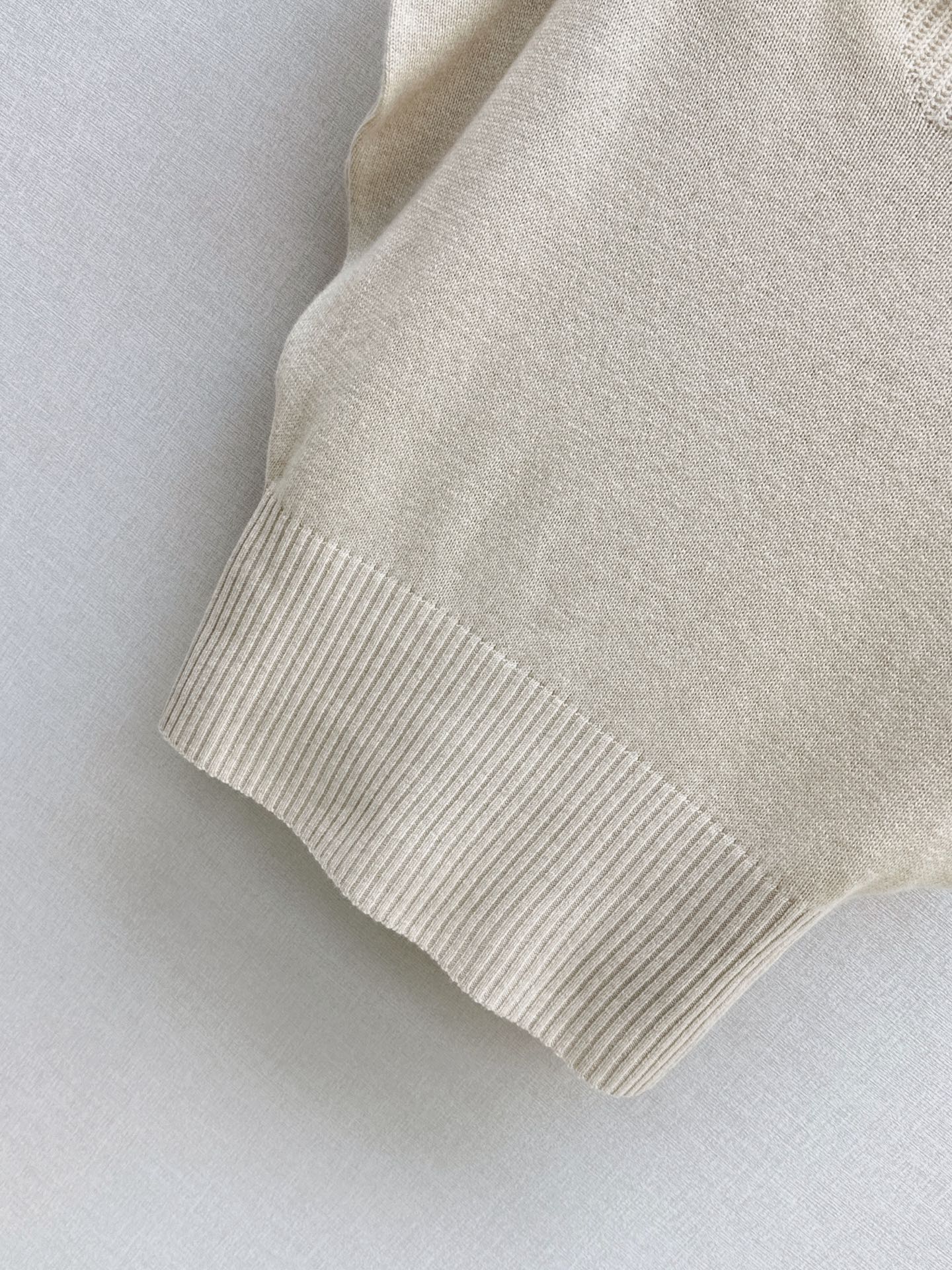 Her 26fw knit vest