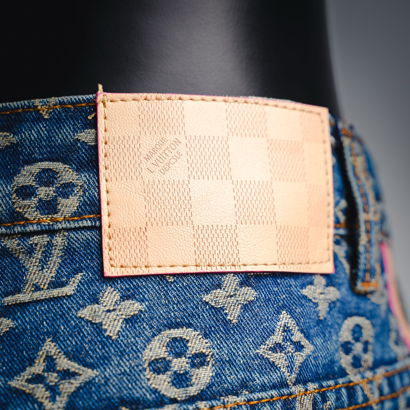 Louis all-over jeans