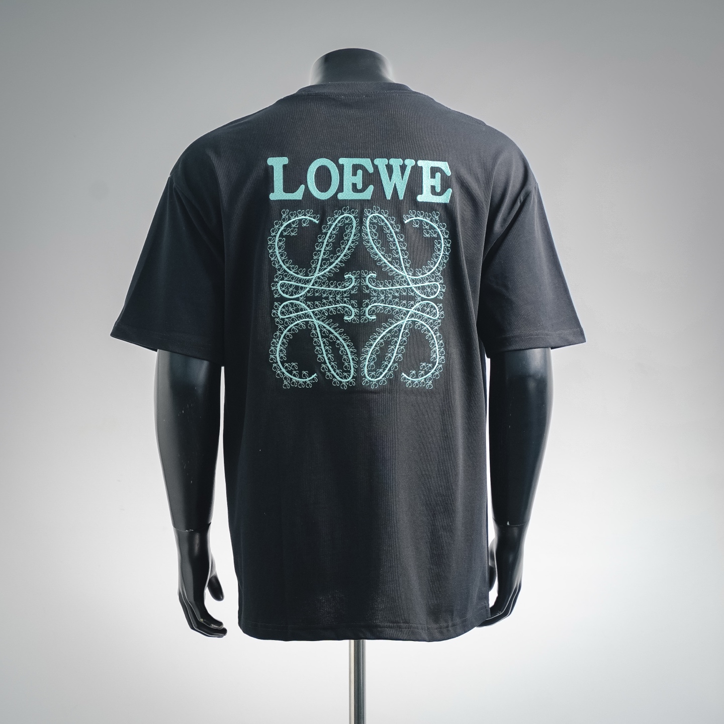 Loe embroidery t-shirt