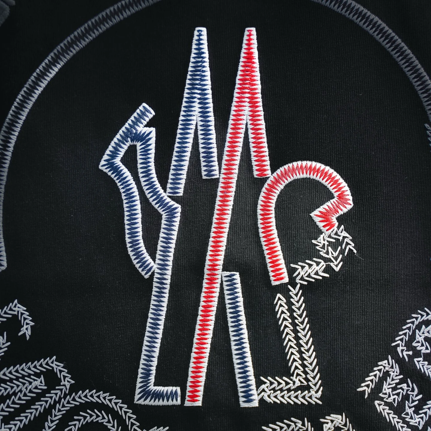 Mon embroidered t-shirt