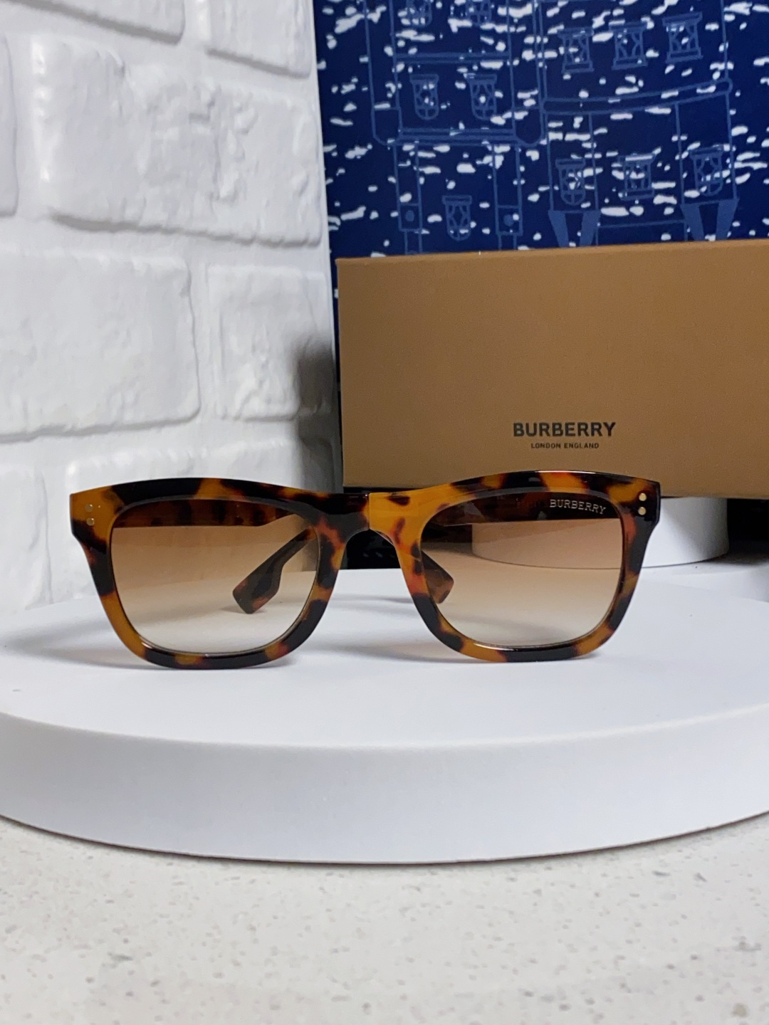 Bur sunglasses