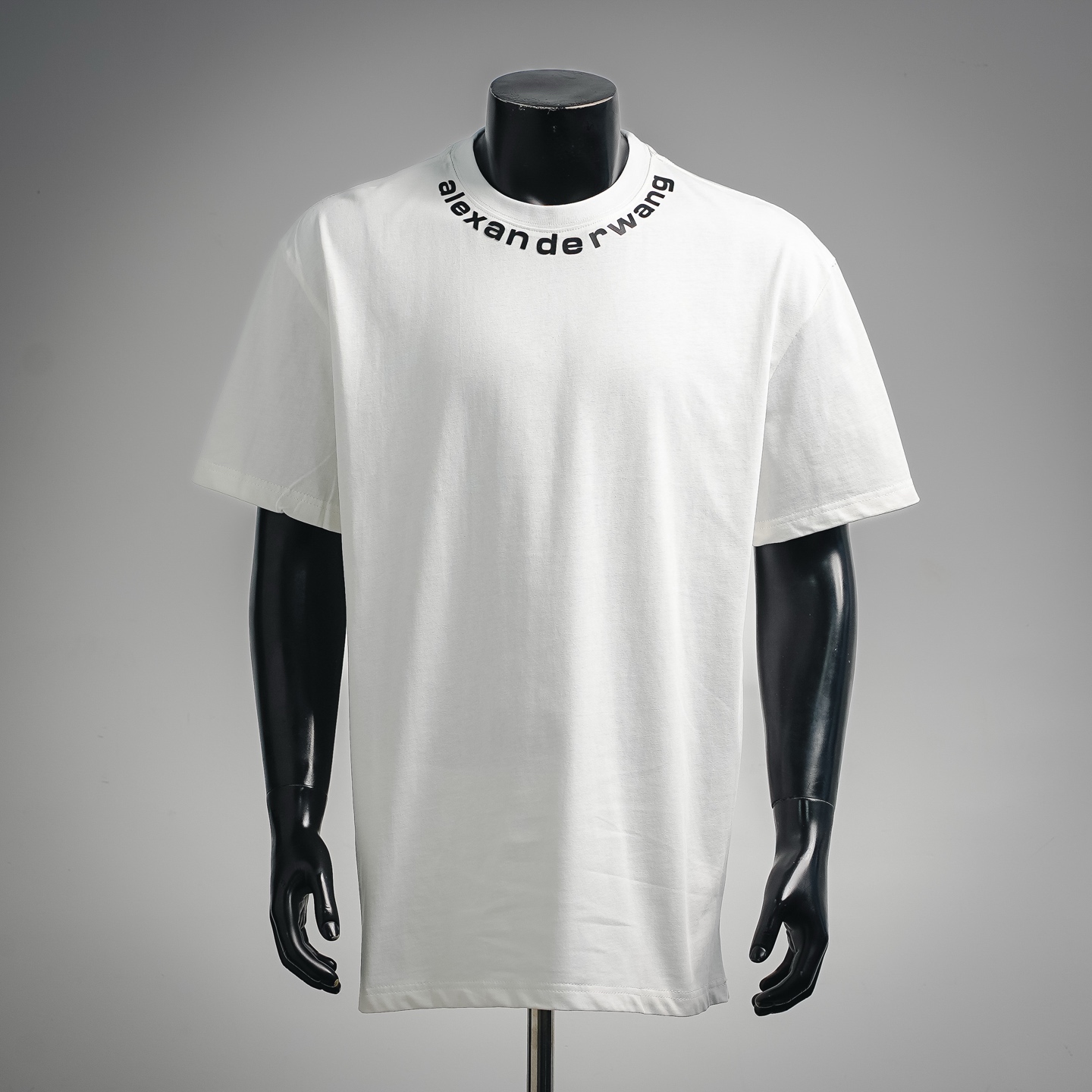 Alex neckline letter trint t-shirt