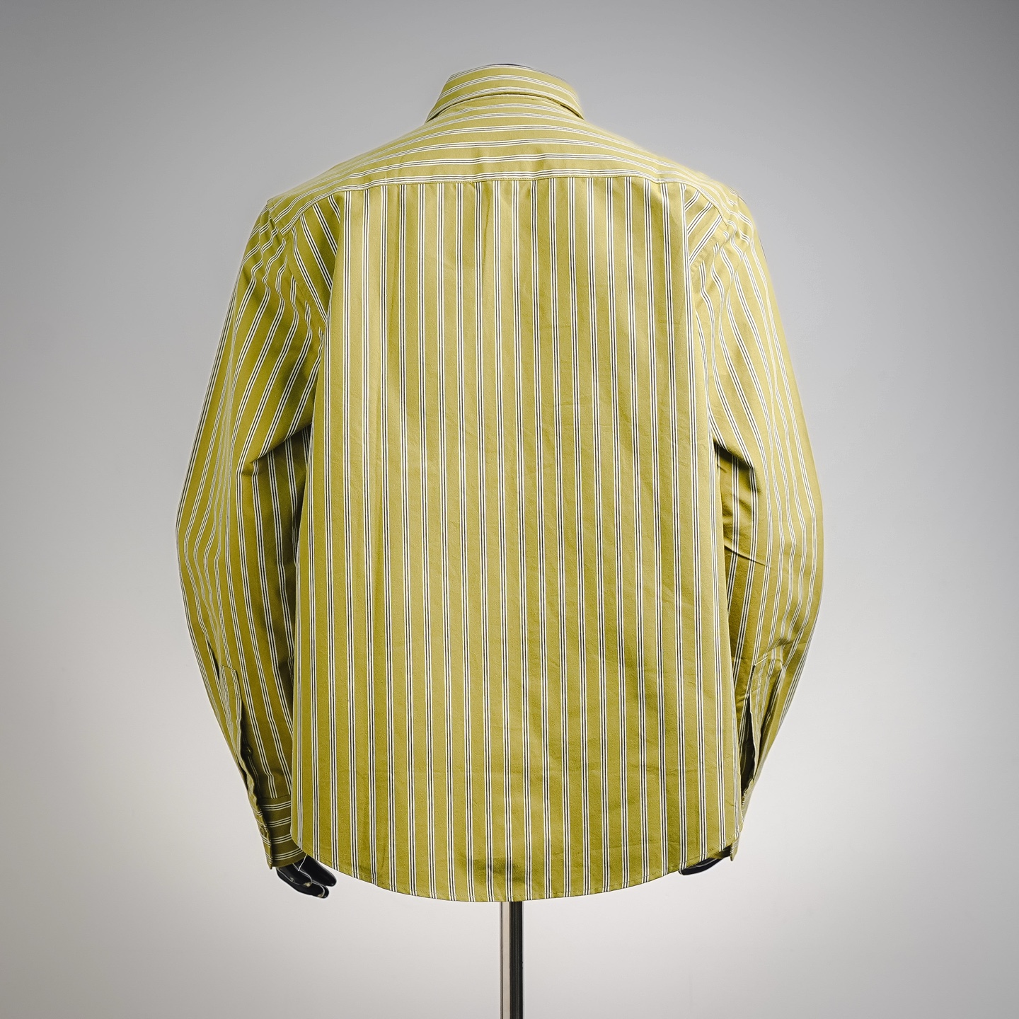 Bur striped crisp shirts