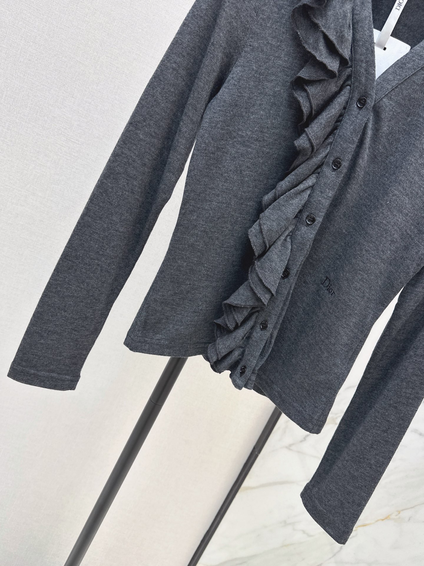 CD 26fw ruffle basic tee
